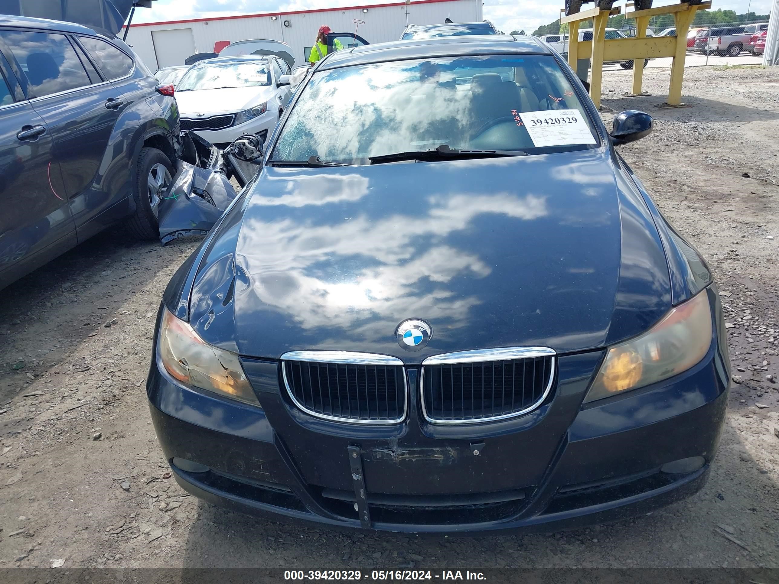 Photo 11 VIN: WBAVA33587KX83480 - BMW 3ER 