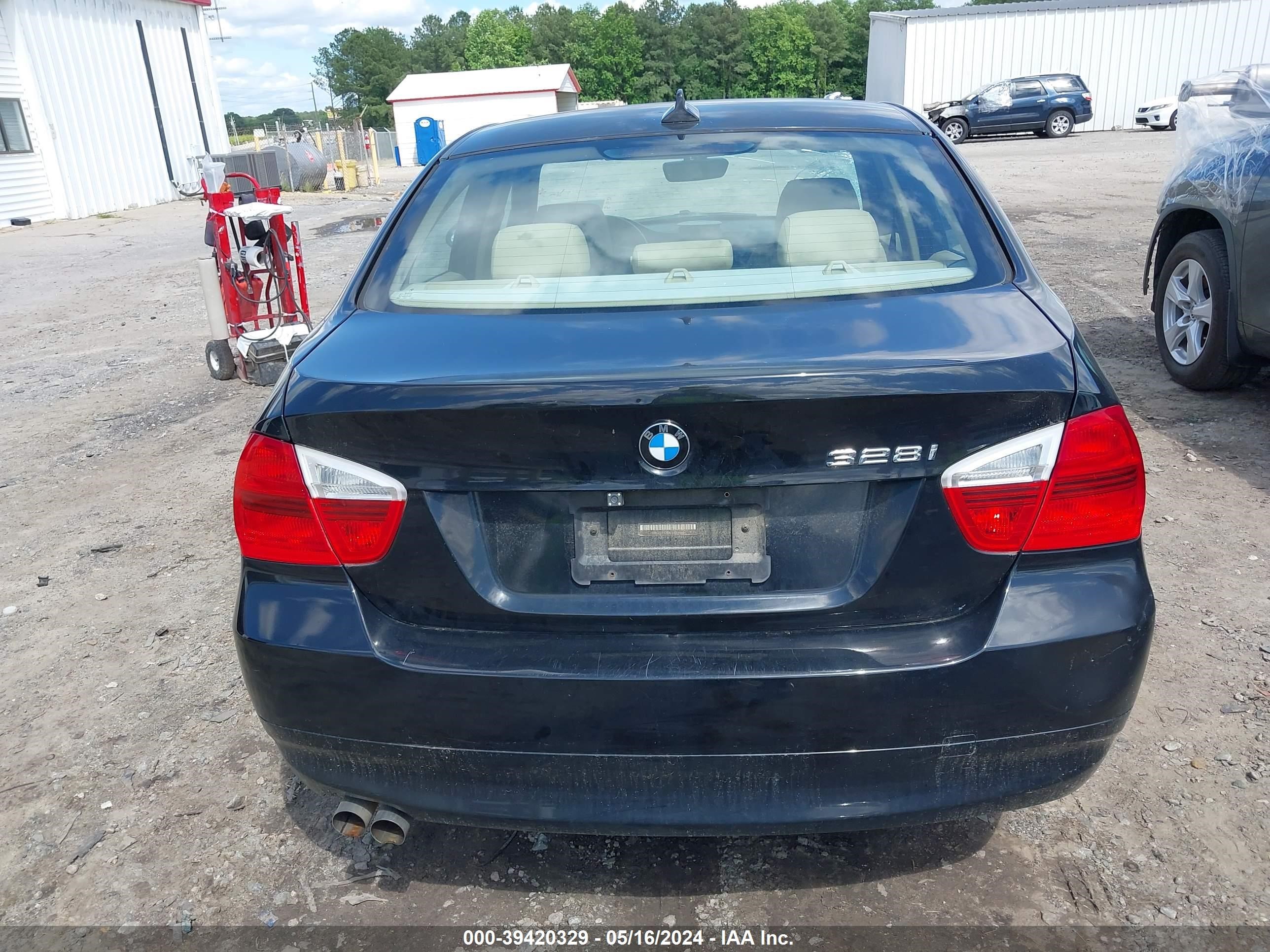 Photo 15 VIN: WBAVA33587KX83480 - BMW 3ER 