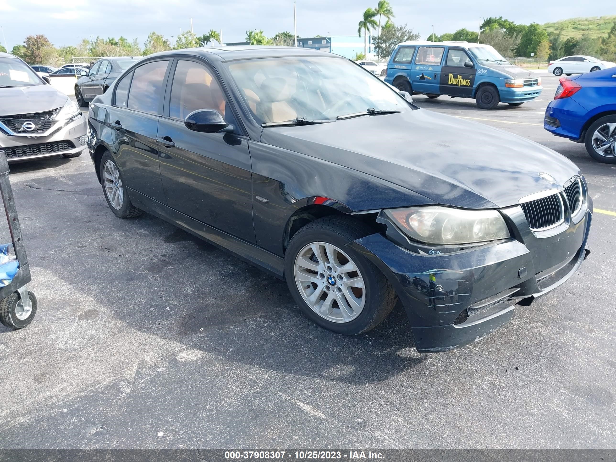 Photo 5 VIN: WBAVA33597KX72228 - BMW 3ER 