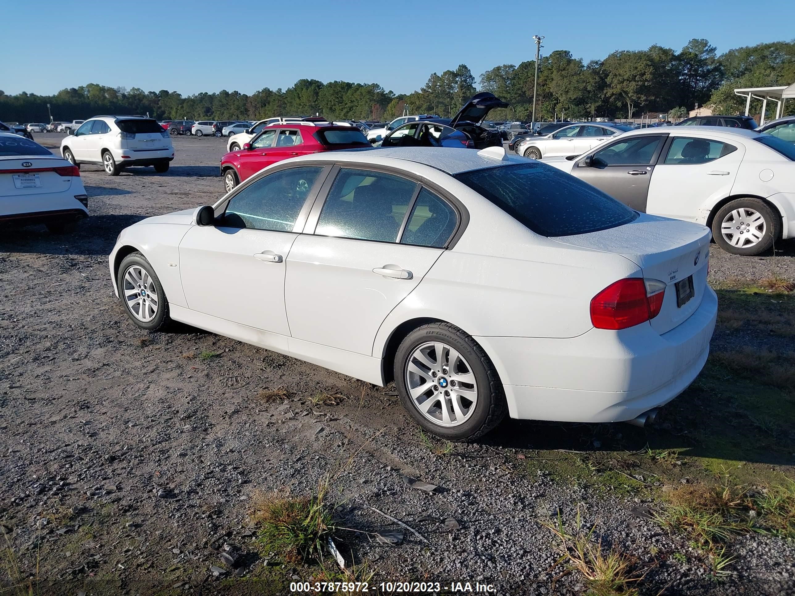 Photo 2 VIN: WBAVA335X7KX74988 - BMW 3ER 