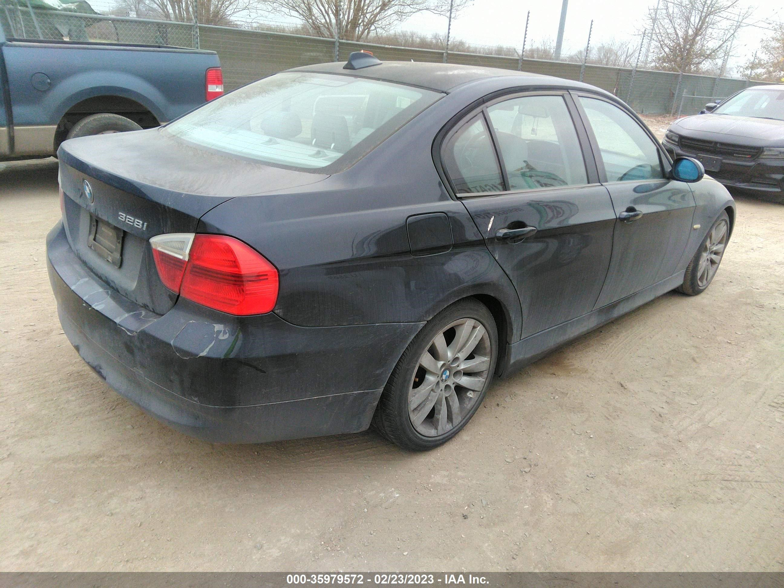 Photo 3 VIN: WBAVA335X7P141412 - BMW 3ER 