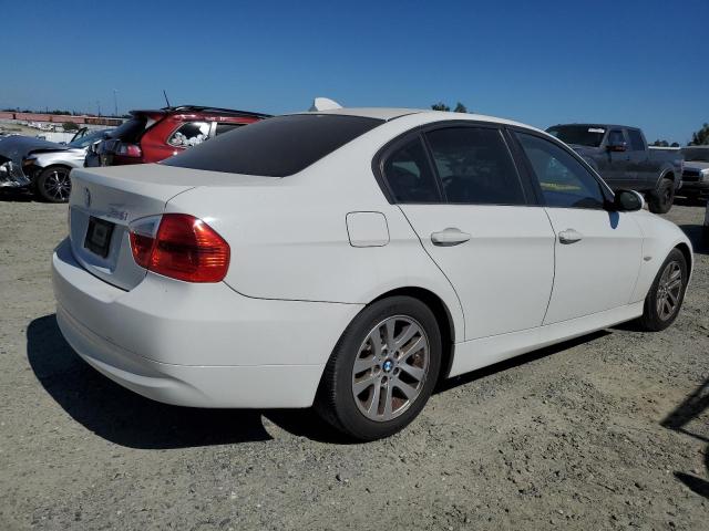 Photo 2 VIN: WBAVA37507NL16966 - BMW 3 SERIES 