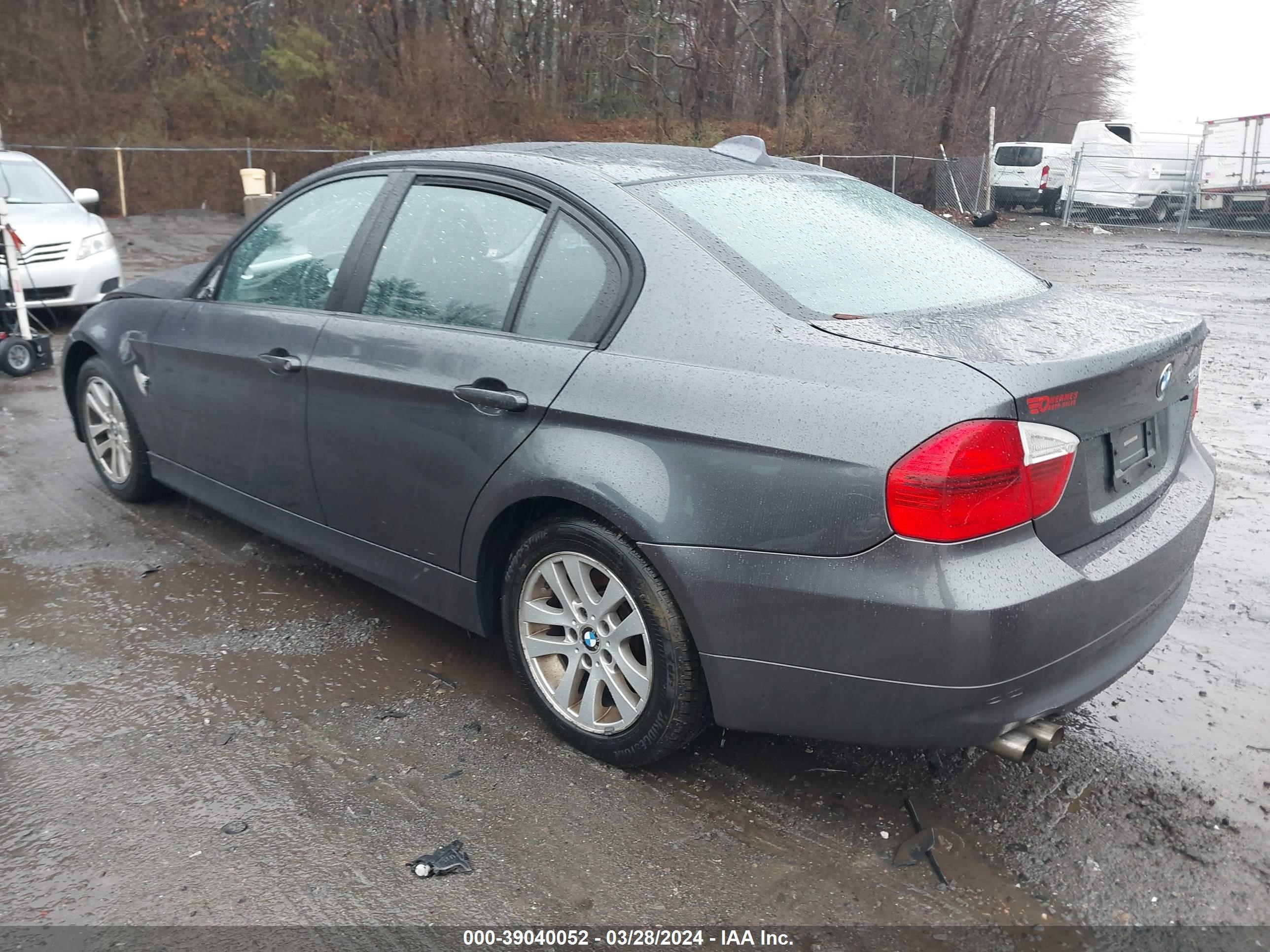 Photo 2 VIN: WBAVA37517NL15194 - BMW 3ER 