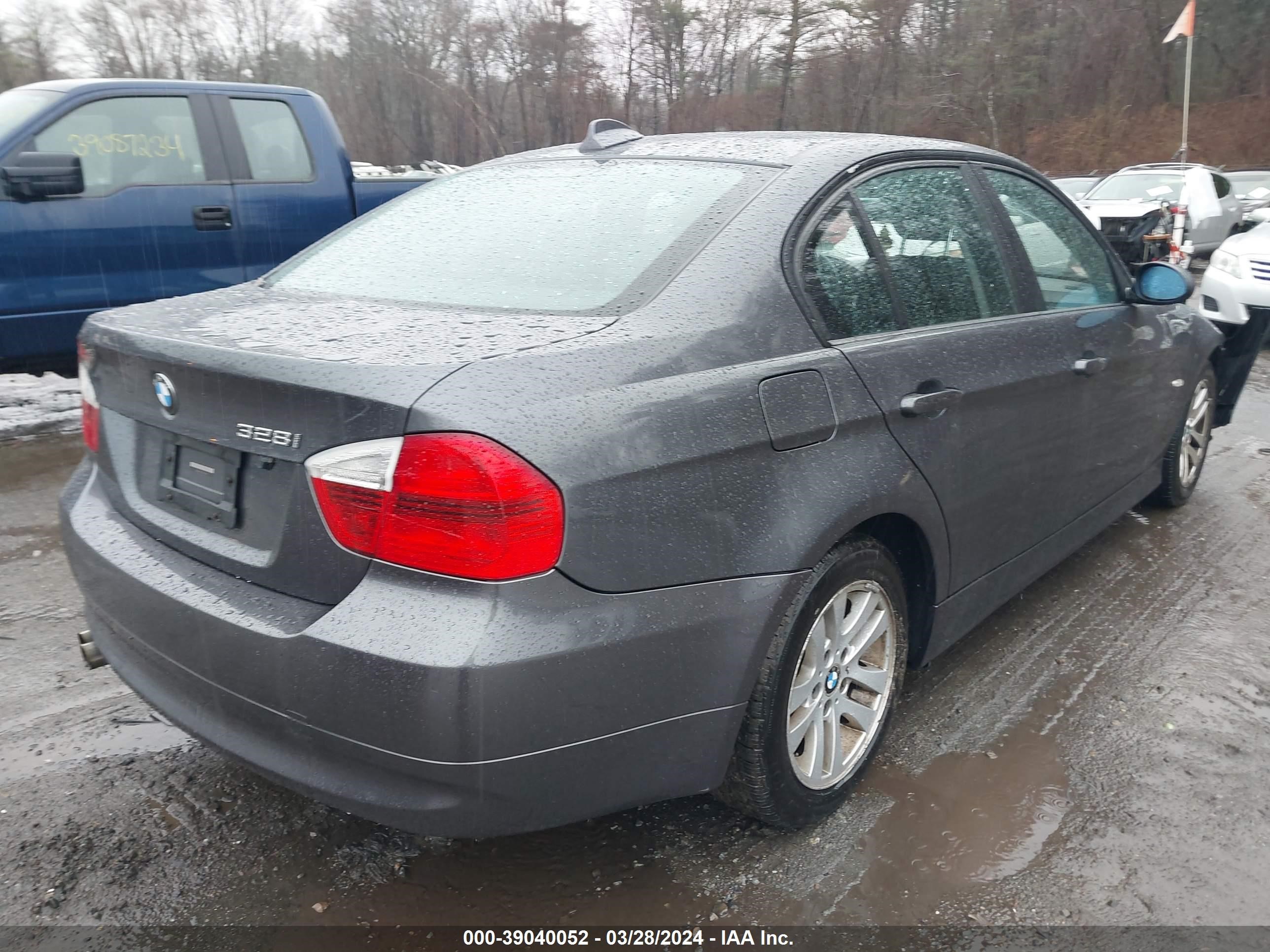 Photo 3 VIN: WBAVA37517NL15194 - BMW 3ER 