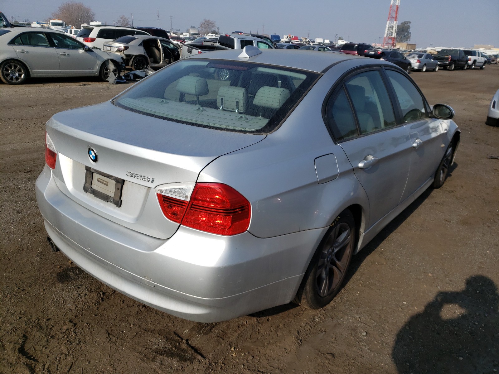 Photo 3 VIN: WBAVA37518NL52456 - BMW 328 I 