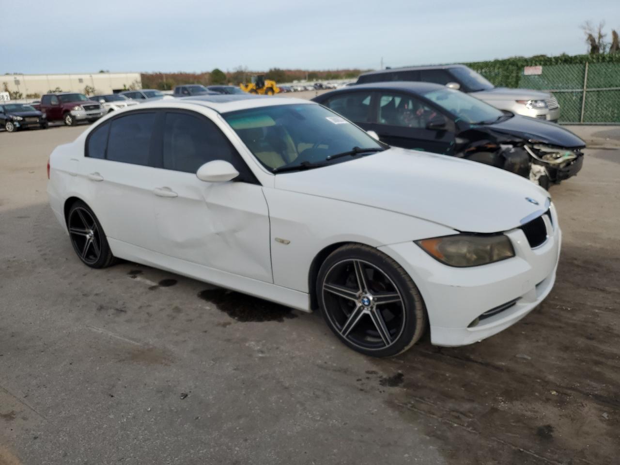 Photo 3 VIN: WBAVA37518NL55292 - BMW 3ER 