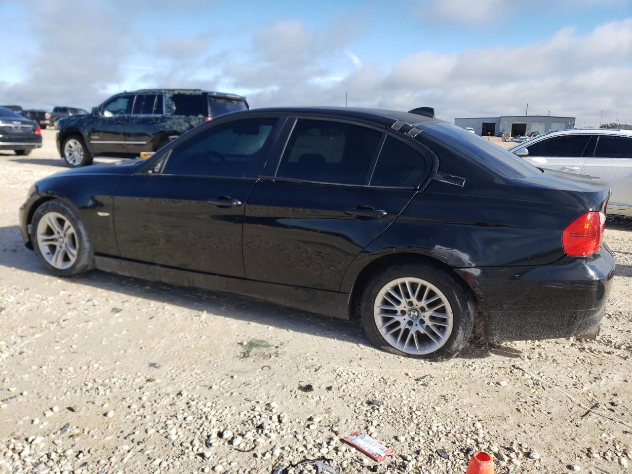 Photo 1 VIN: WBAVA37518NL55826 - BMW 3ER 