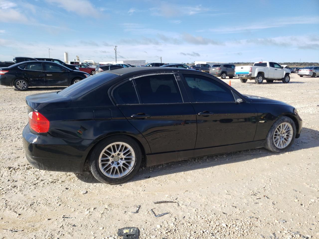 Photo 2 VIN: WBAVA37518NL55826 - BMW 3ER 