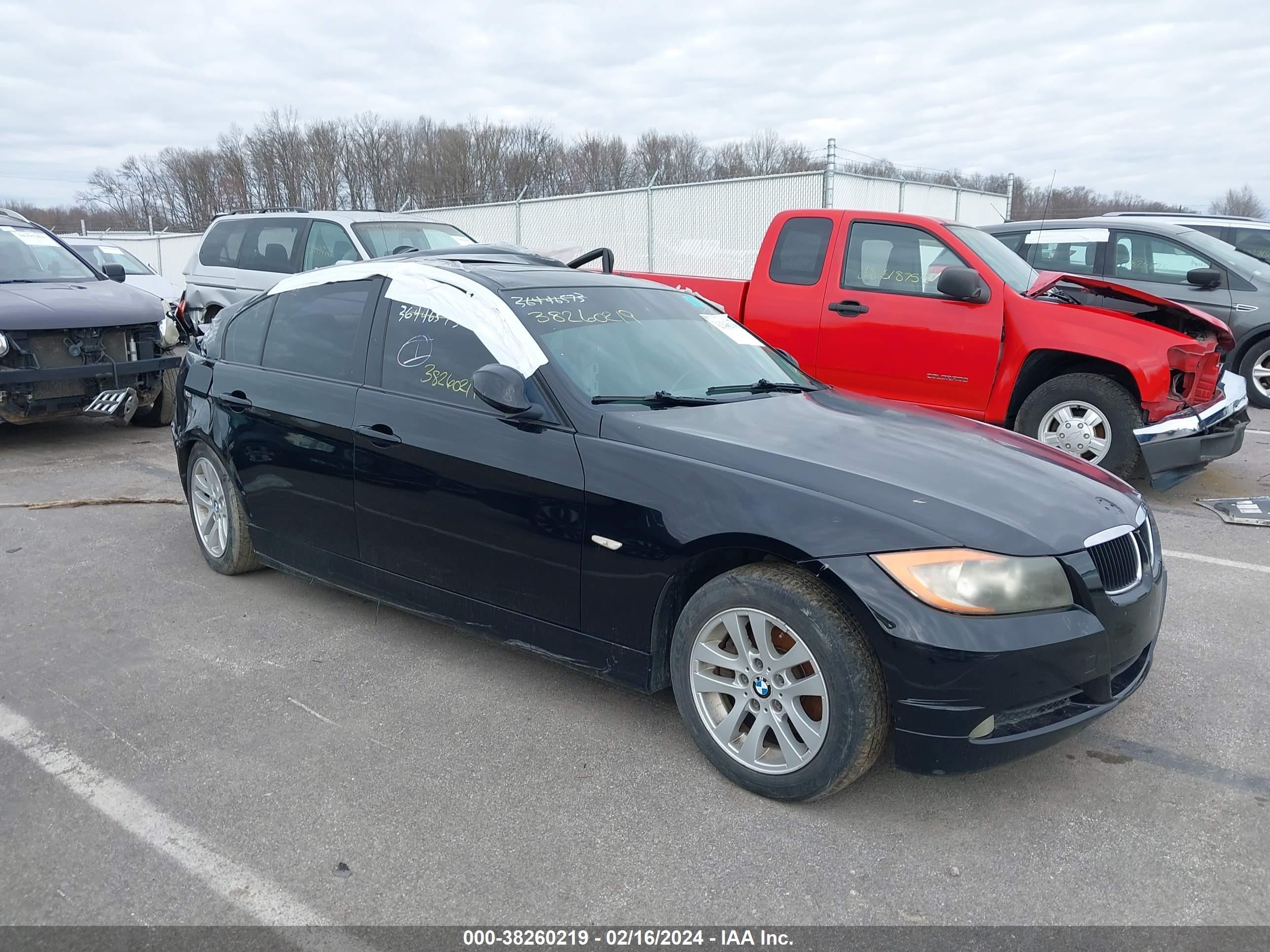 Photo 1 VIN: WBAVA37527NE27683 - BMW 3ER 