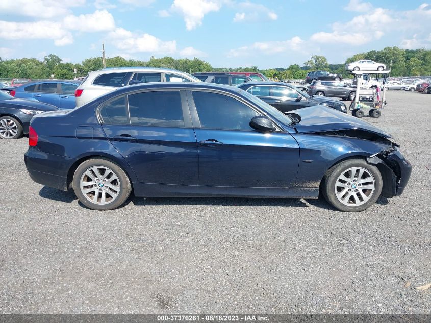 Photo 12 VIN: WBAVA37527NL15835 - BMW 3ER 