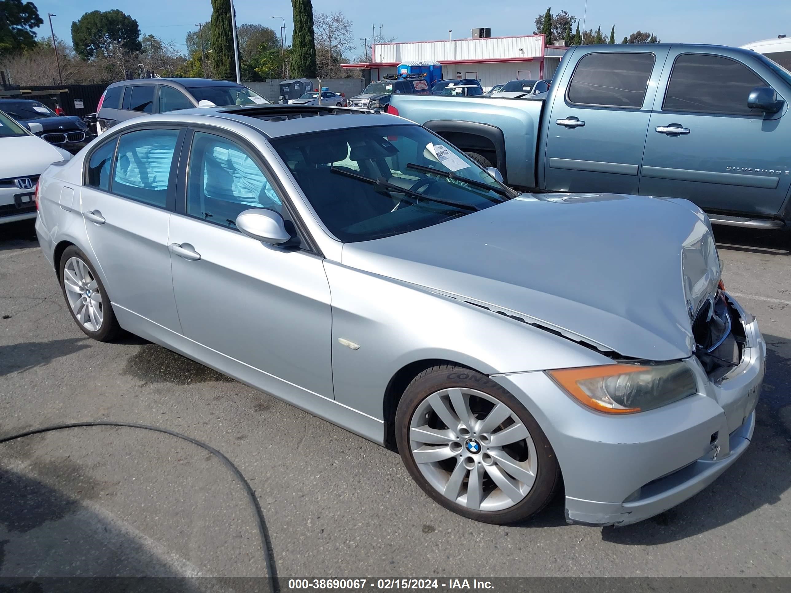 Photo 0 VIN: WBAVA37528NL50165 - BMW 3ER 