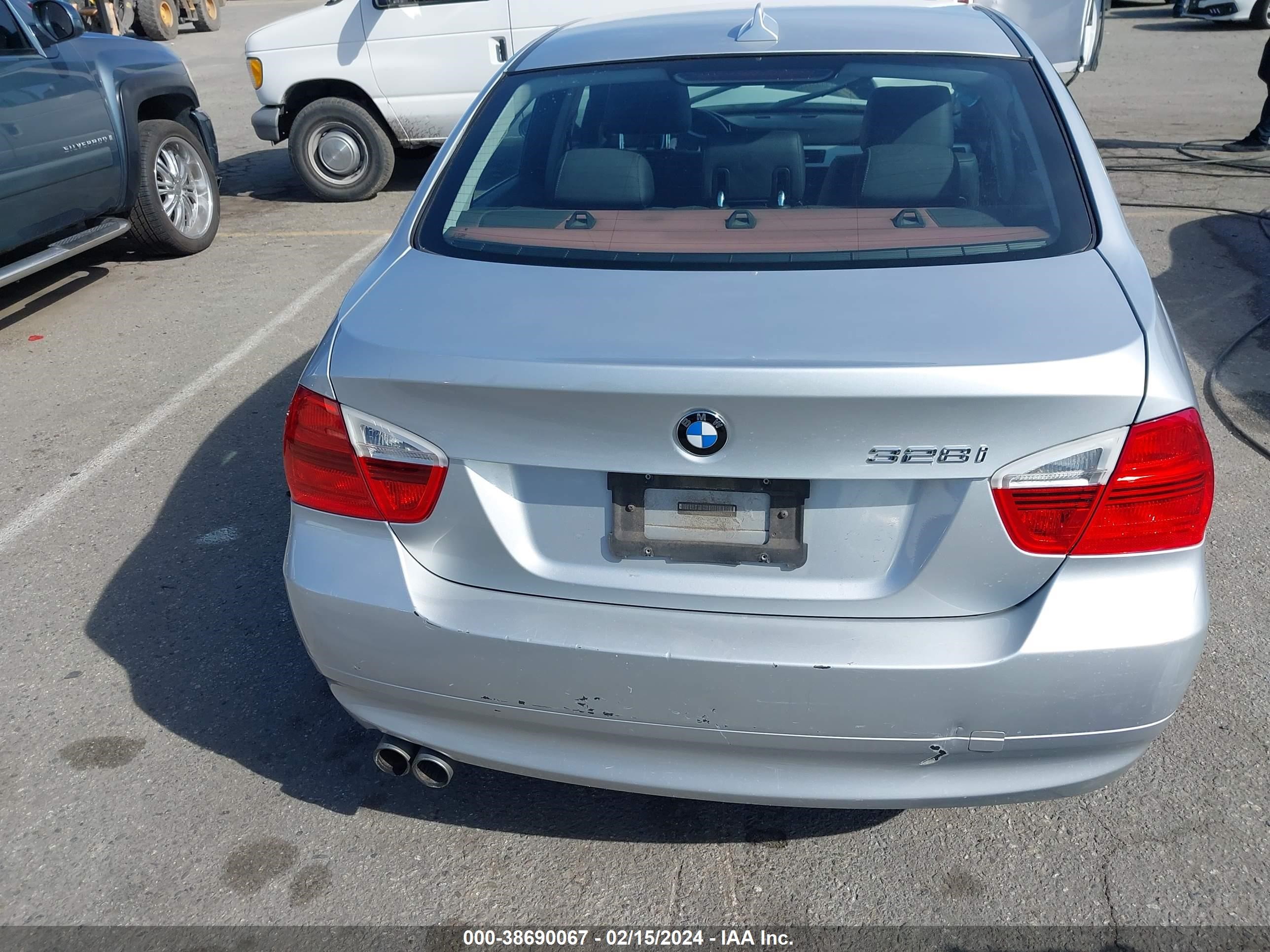 Photo 15 VIN: WBAVA37528NL50165 - BMW 3ER 