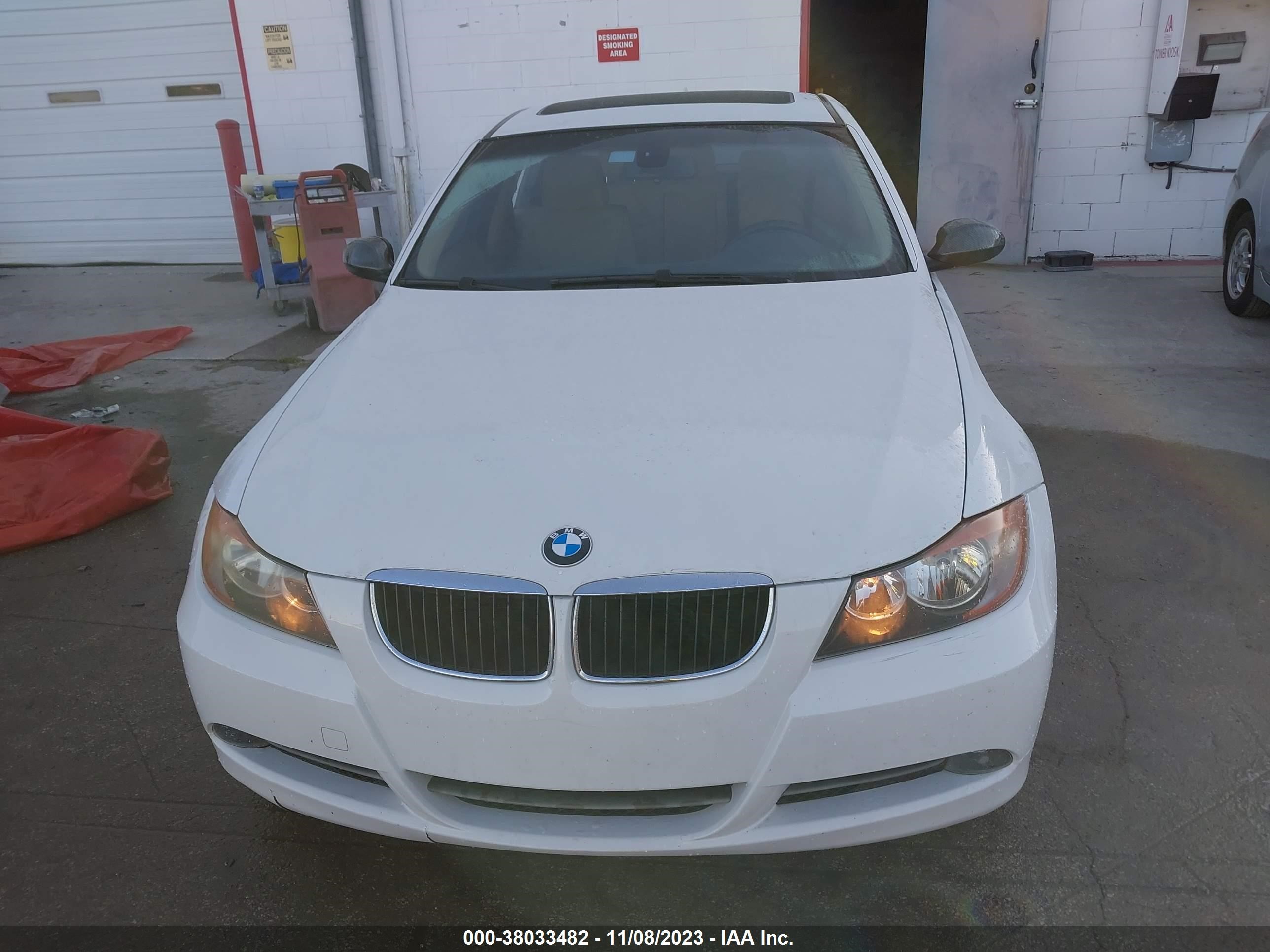 Photo 5 VIN: WBAVA37528NL50506 - BMW 3ER 