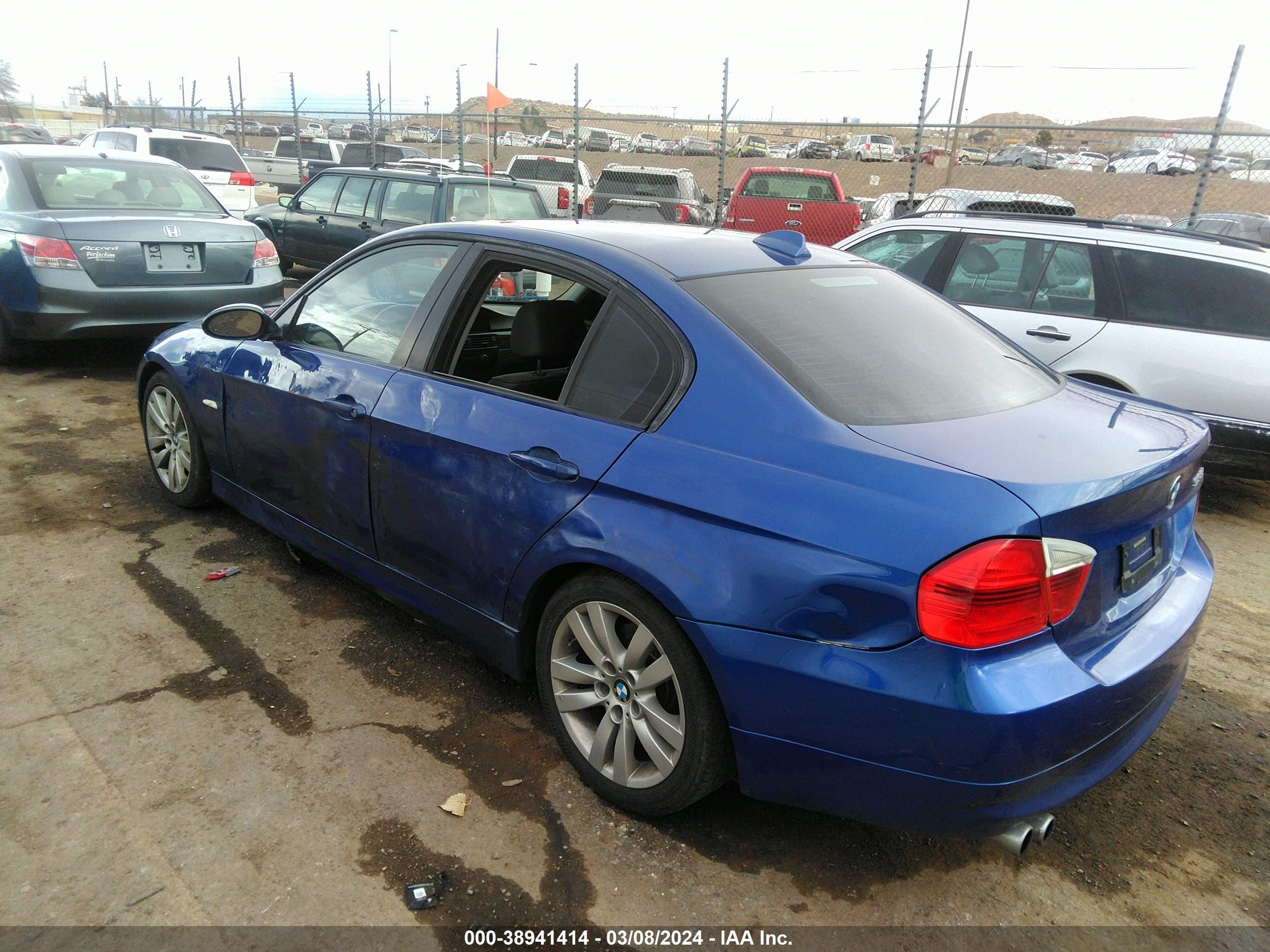 Photo 2 VIN: WBAVA37537NL12166 - BMW 3ER 