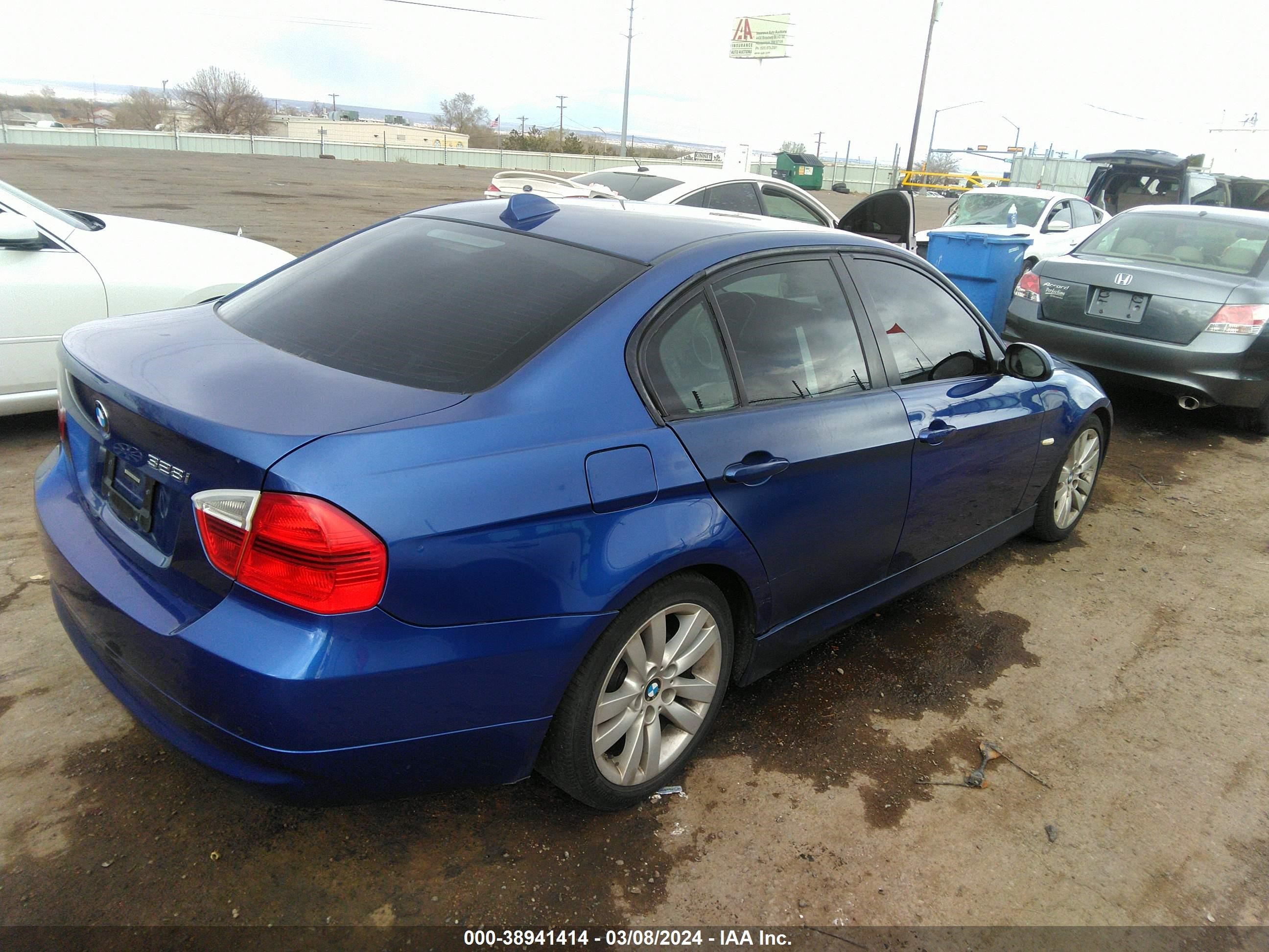 Photo 3 VIN: WBAVA37537NL12166 - BMW 3ER 