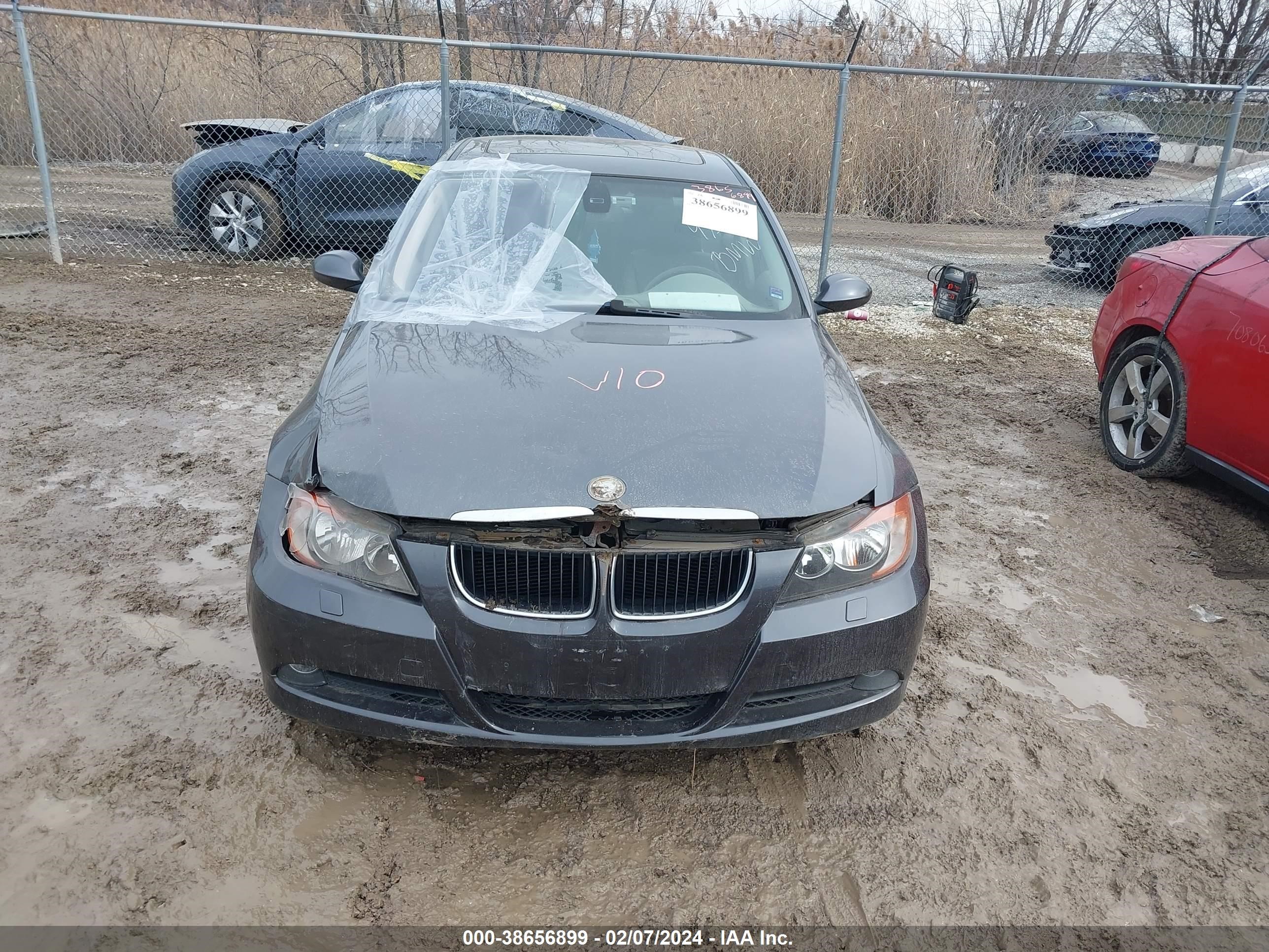 Photo 12 VIN: WBAVA37547NE27619 - BMW 3ER 