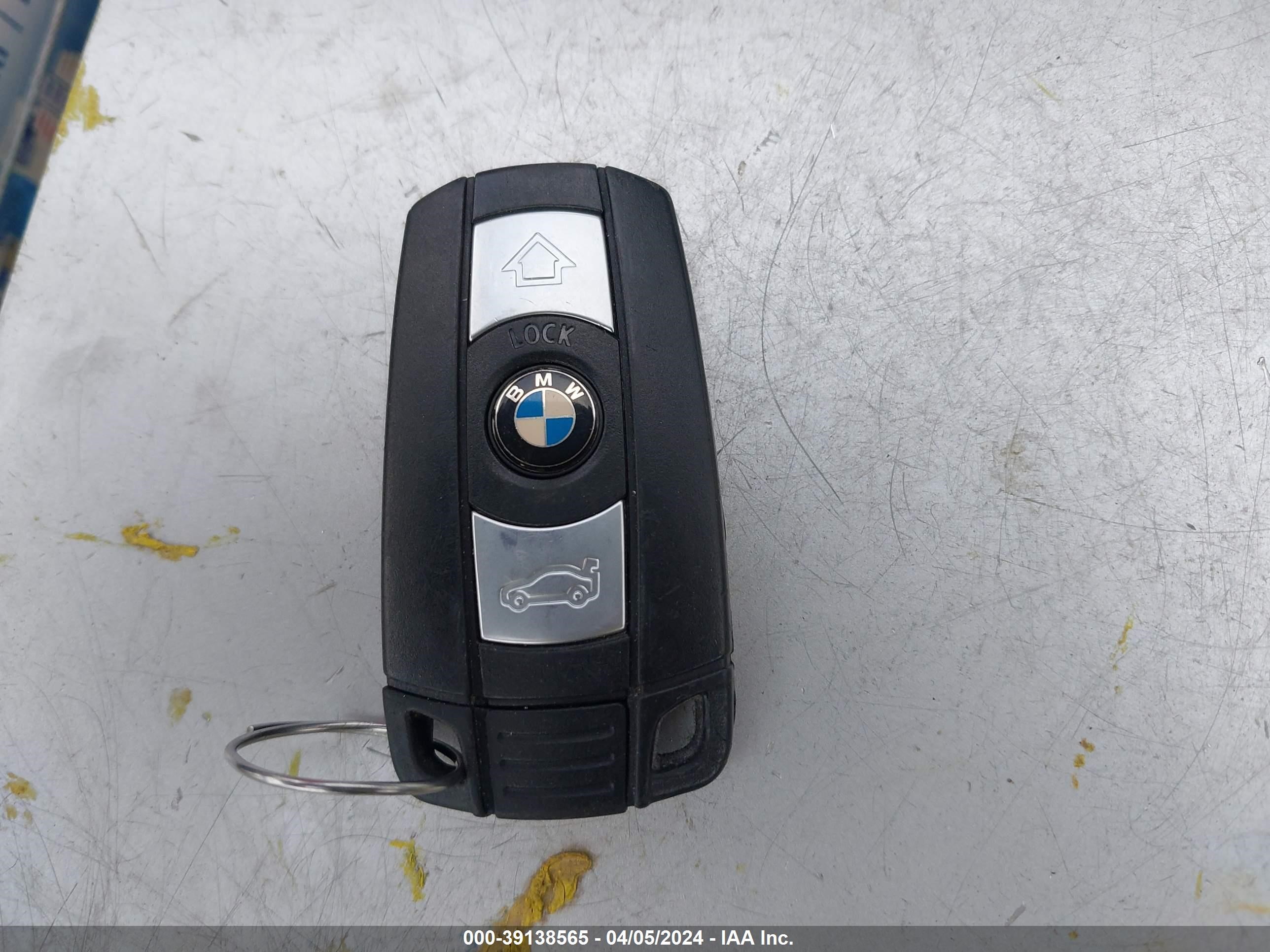 Photo 10 VIN: WBAVA37547NL12595 - BMW 3ER 