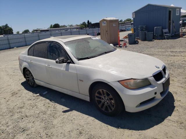 Photo 3 VIN: WBAVA37547NL14931 - BMW 3 SERIES 