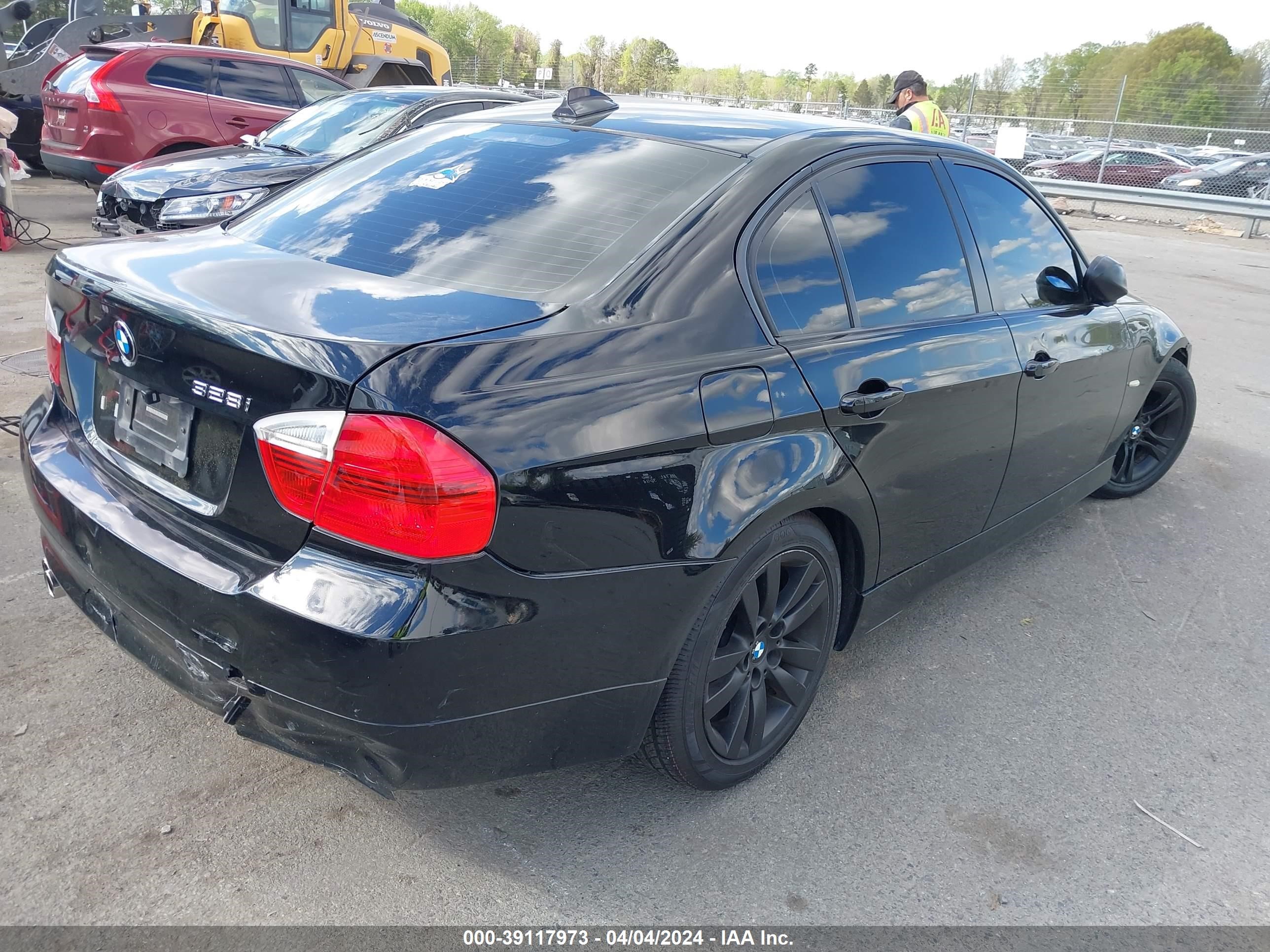 Photo 3 VIN: WBAVA37547NL15626 - BMW 3ER 