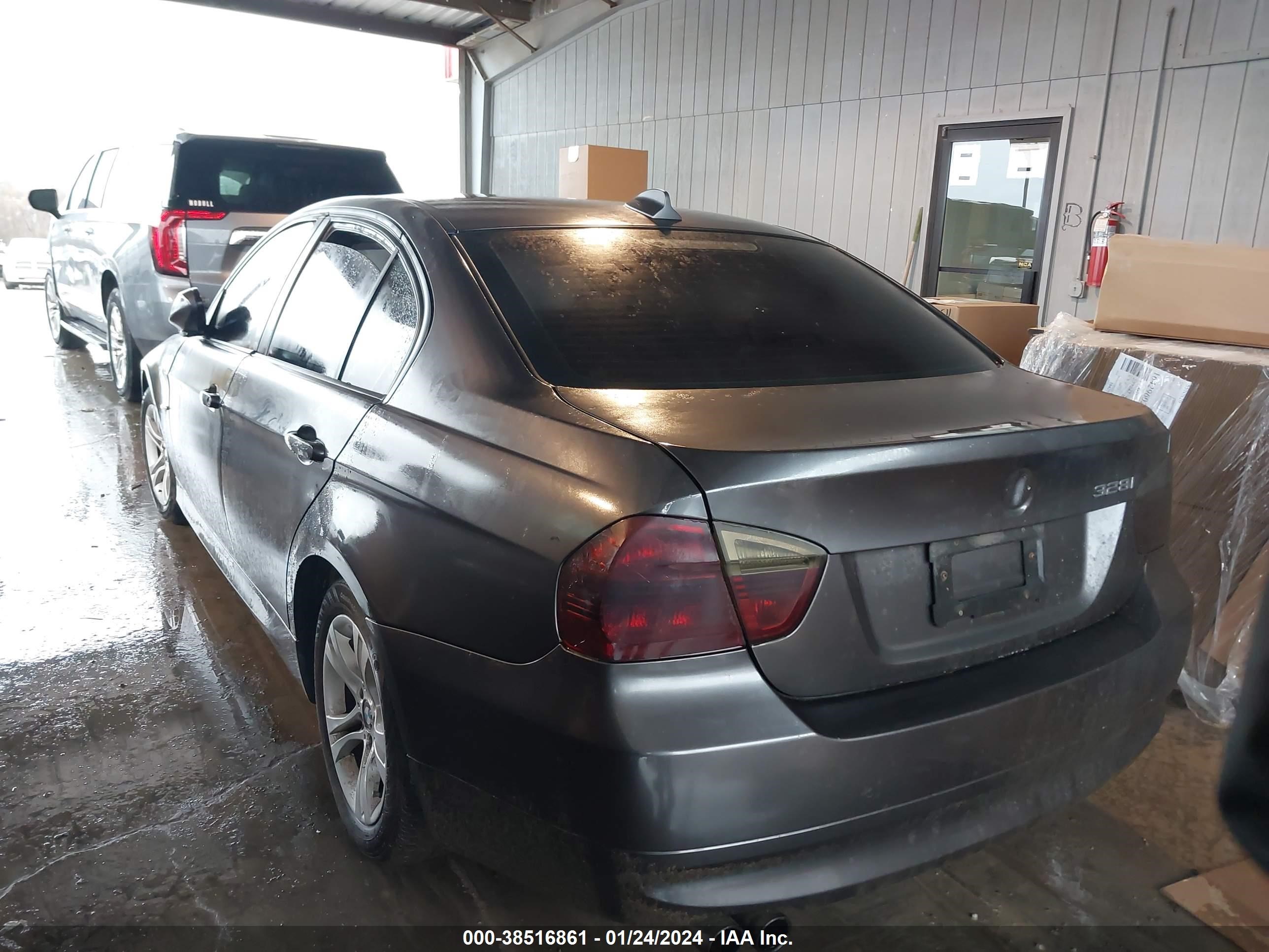 Photo 2 VIN: WBAVA37558NL46837 - BMW 3ER 