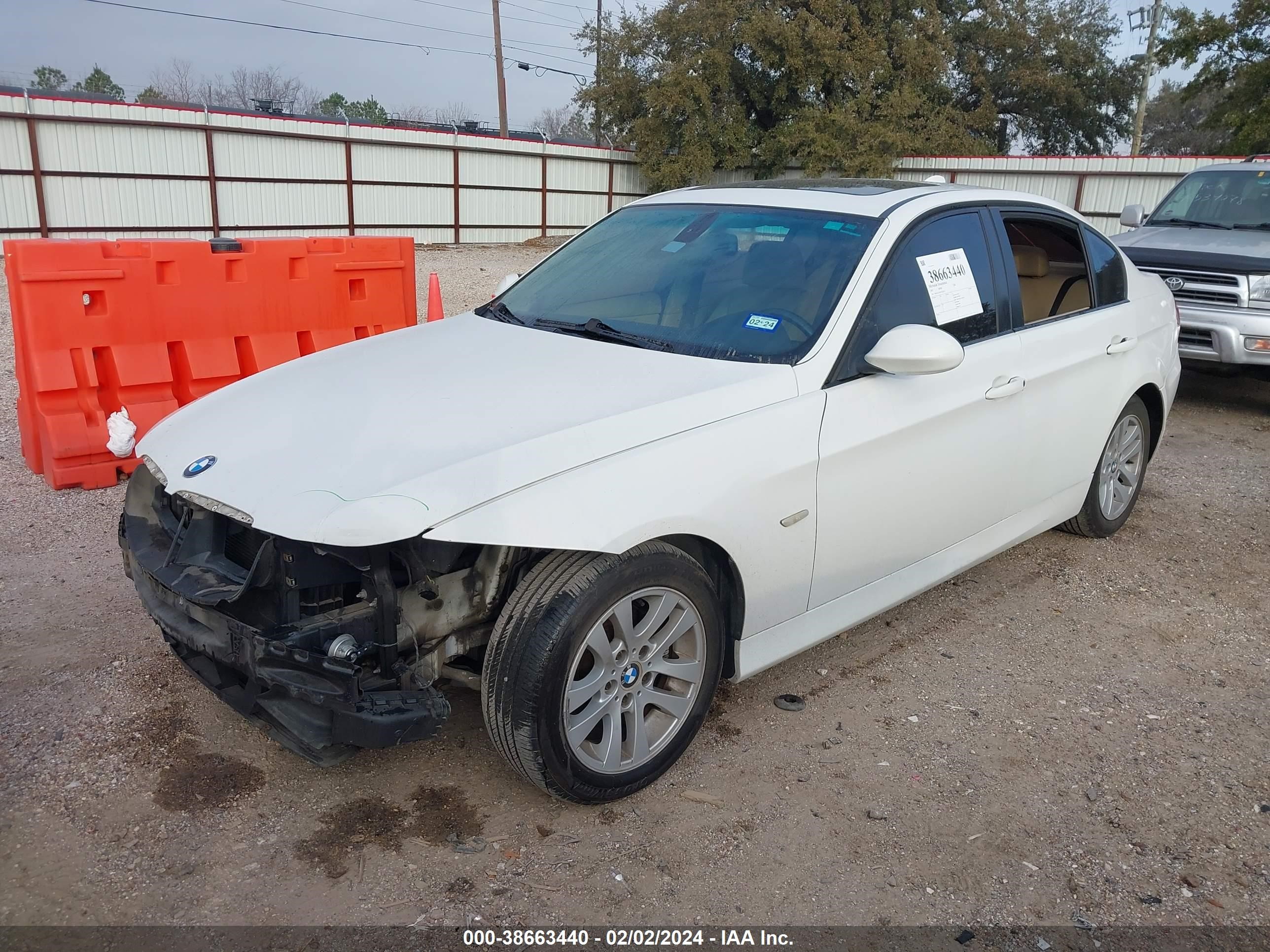 Photo 1 VIN: WBAVA37567NE28352 - BMW 3ER 