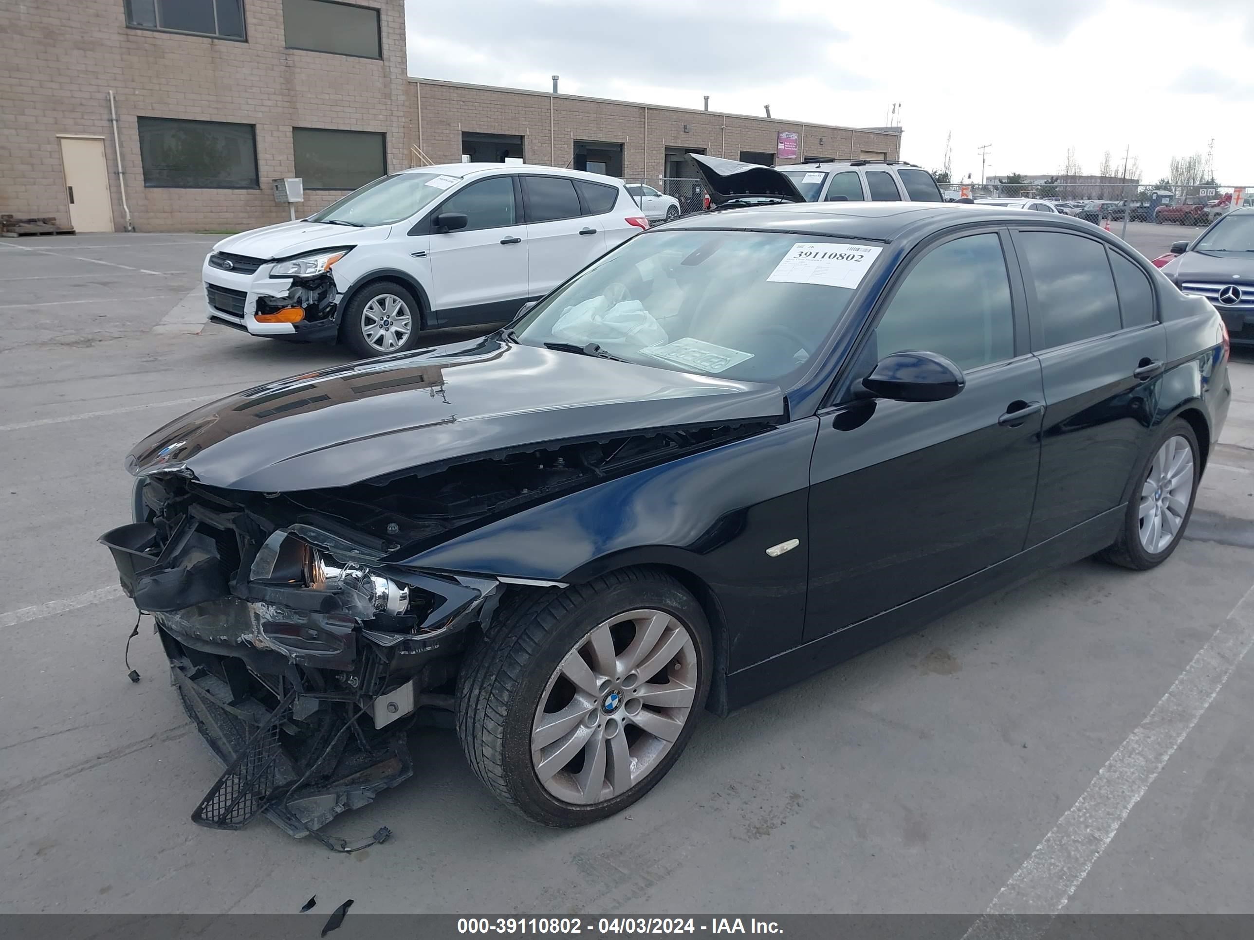 Photo 1 VIN: WBAVA37587NL15998 - BMW 3ER 