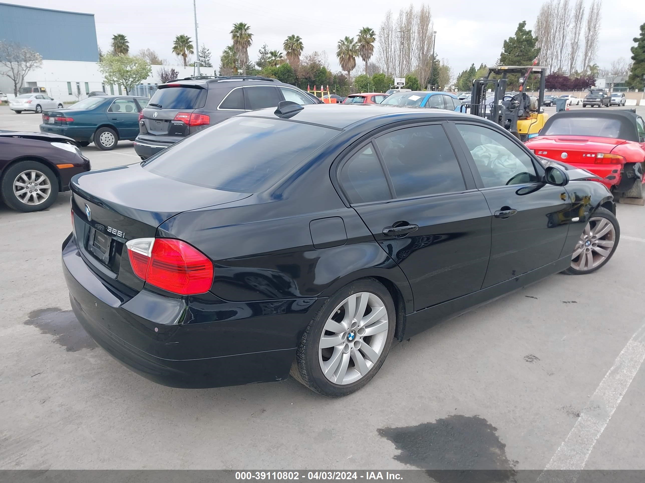 Photo 3 VIN: WBAVA37587NL15998 - BMW 3ER 