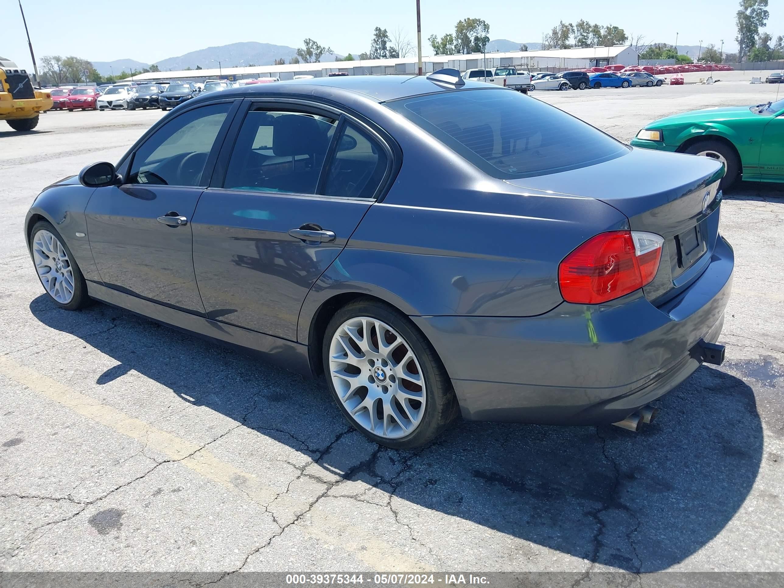 Photo 2 VIN: WBAVA37588NL48341 - BMW 3ER 