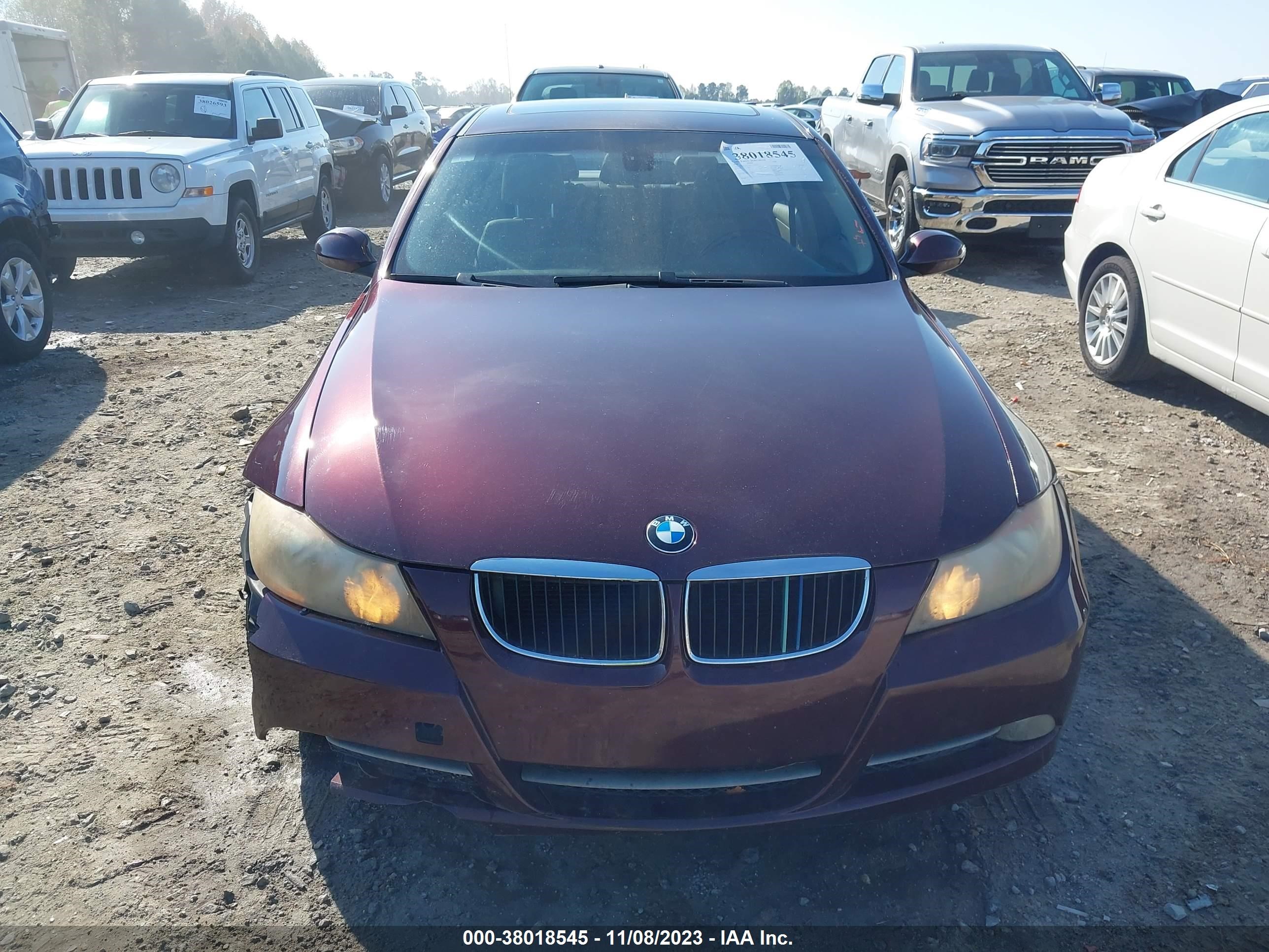 Photo 11 VIN: WBAVA37598NL48204 - BMW 3ER 