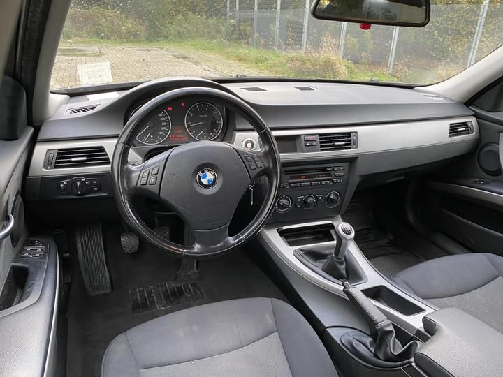 Photo 8 VIN: WBAVA51030VA62557 - BMW 318 EXECUTIVE 