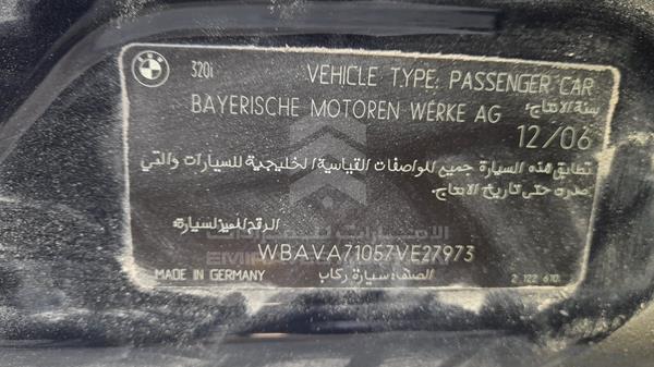 Photo 1 VIN: WBAVA71057VE27973 - BMW 320I 