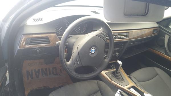 Photo 12 VIN: WBAVA71067VE26914 - BMW 320I 