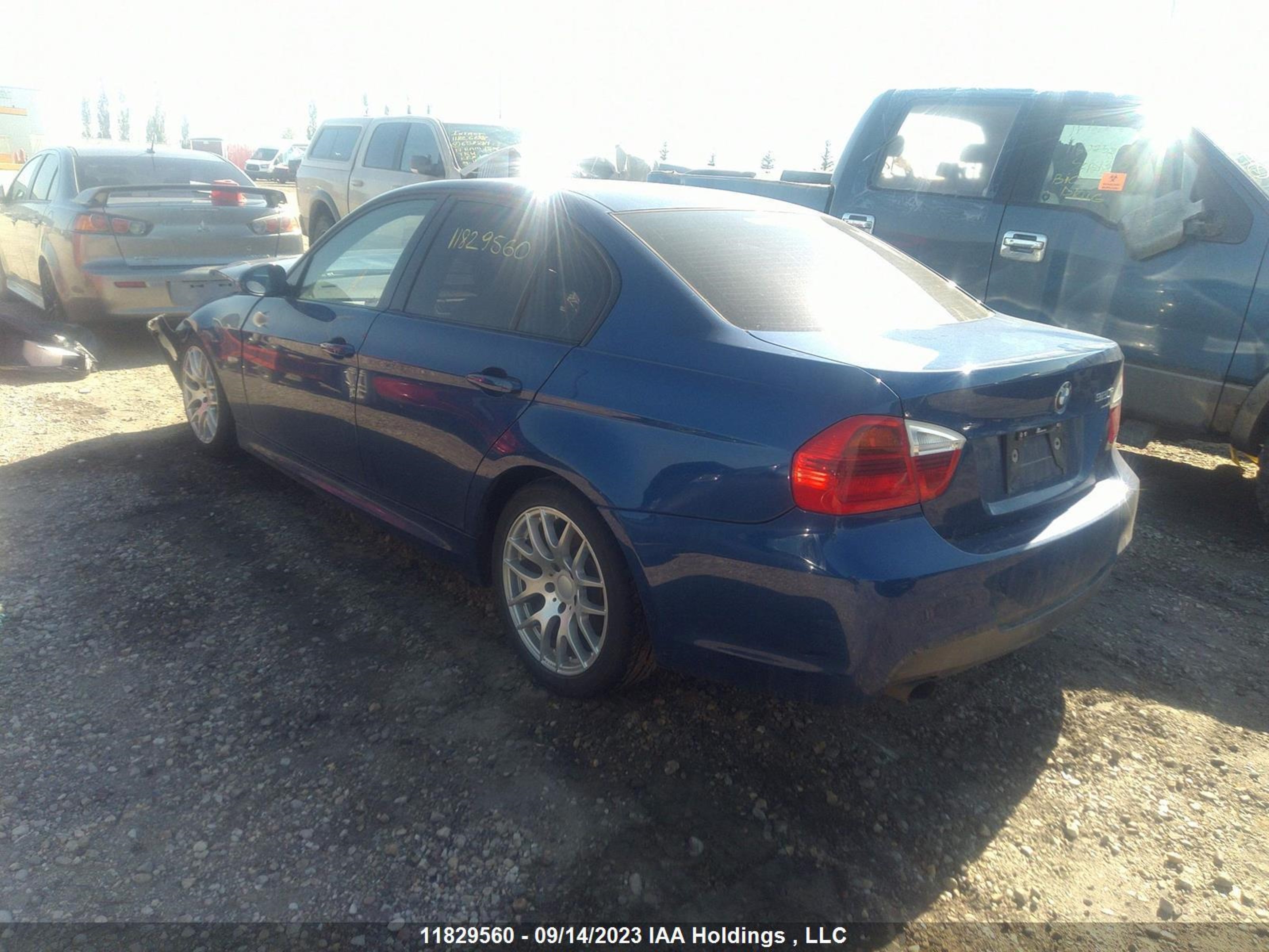 Photo 2 VIN: WBAVA76090NK63395 - BMW 3ER 