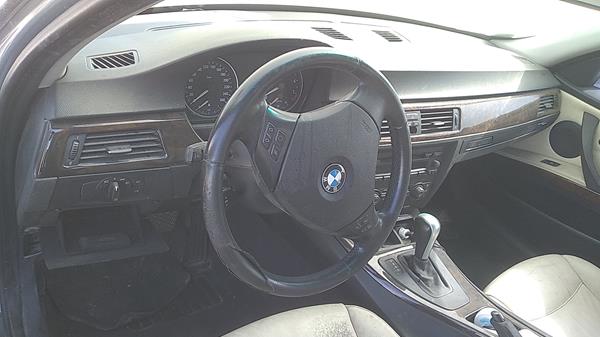 Photo 10 VIN: WBAVB11046PS54909 - BMW 325I 