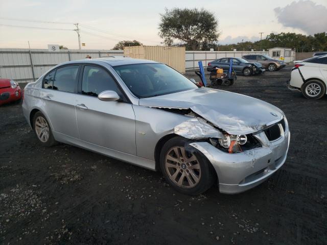 Photo 3 VIN: WBAVB13506K001639 - BMW 3 SERIES 