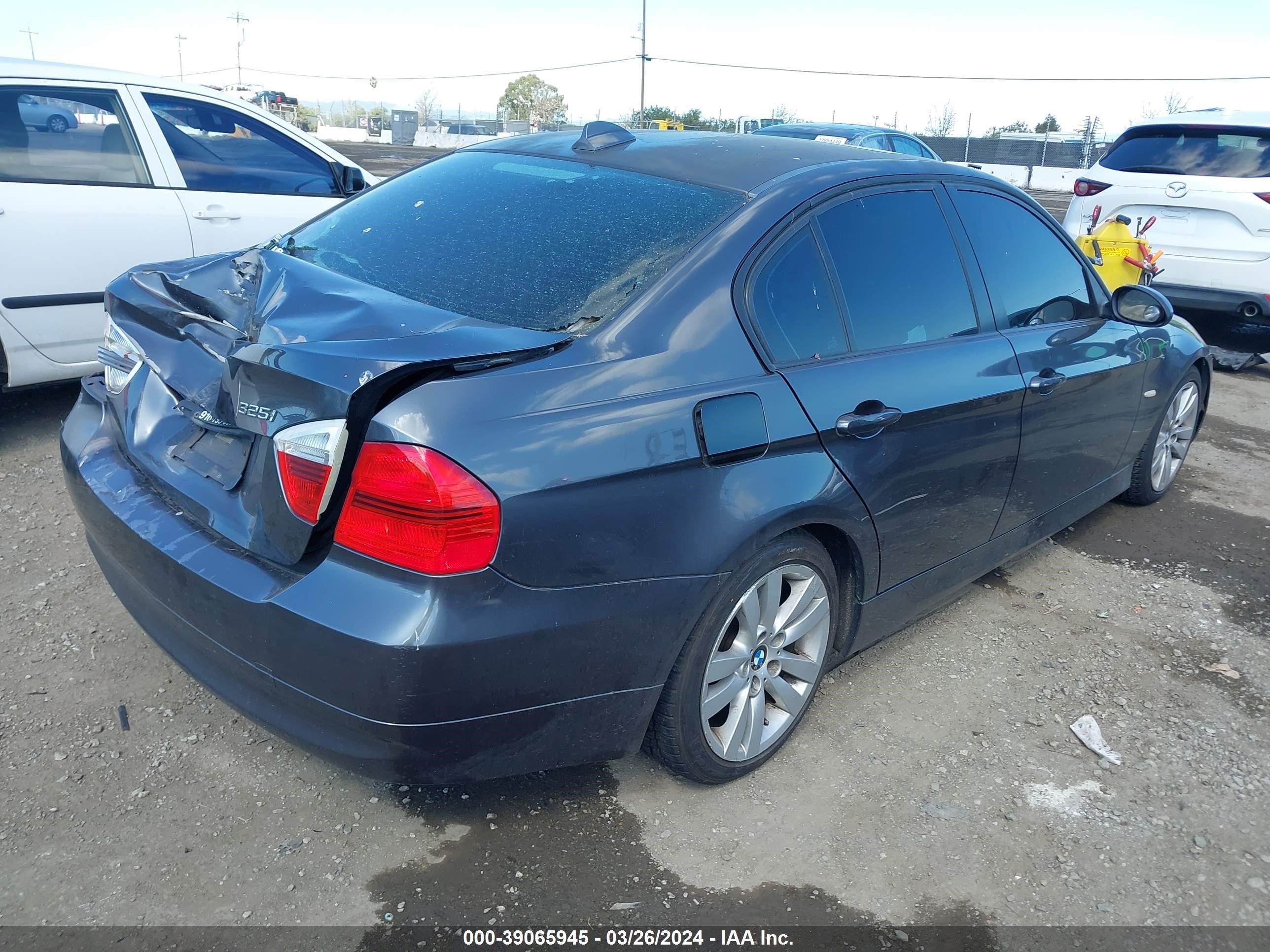 Photo 3 VIN: WBAVB13506PT12779 - BMW 3ER 