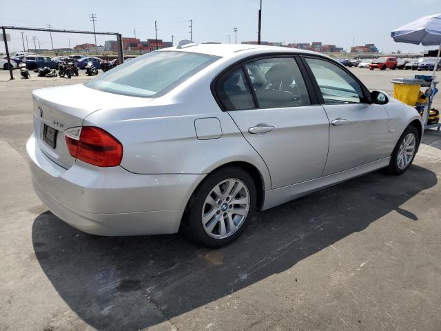 Photo 2 VIN: WBAVB13506PT17058 - BMW 3 SERIES 