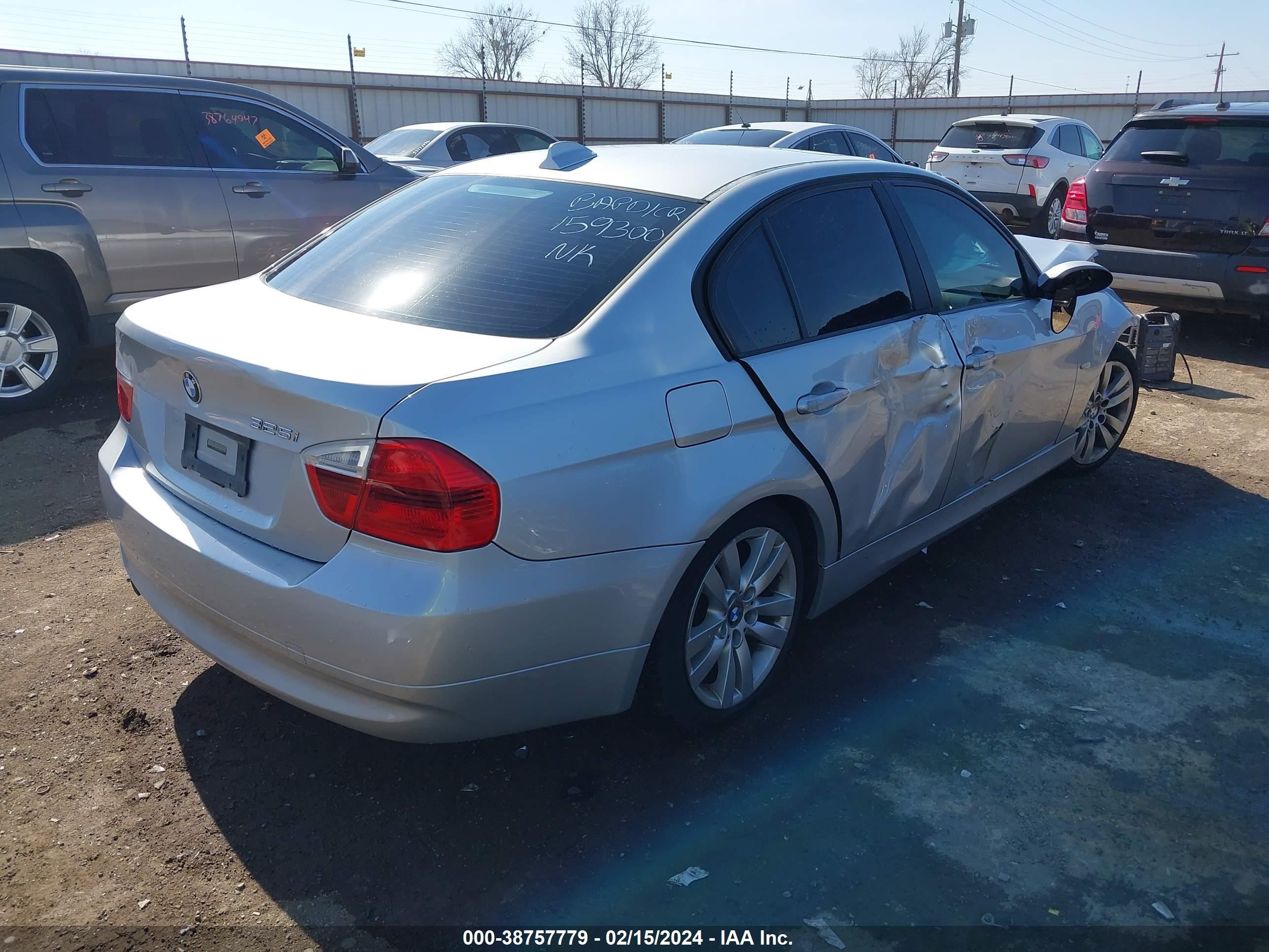 Photo 3 VIN: WBAVB13516PT17246 - BMW 3ER 