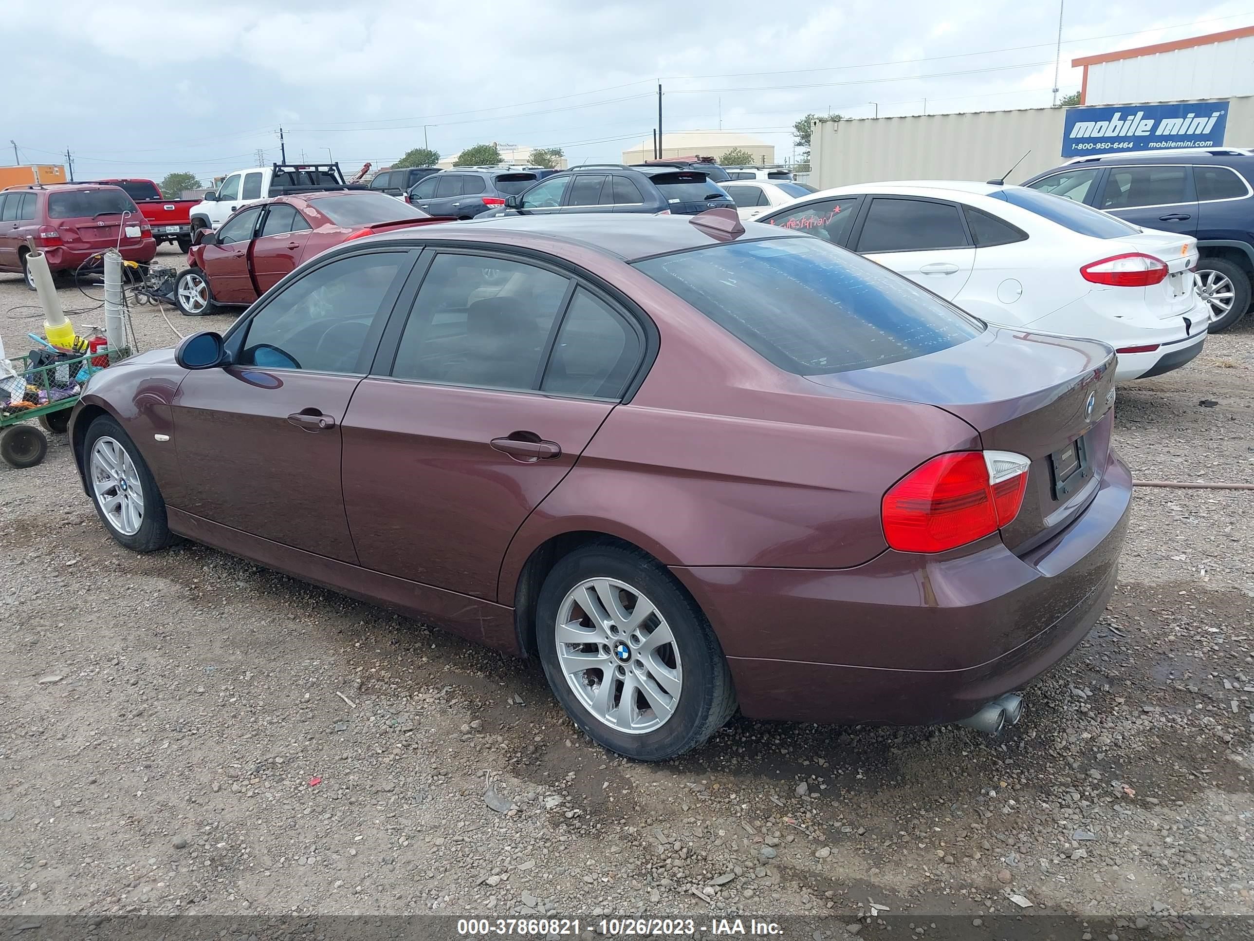 Photo 2 VIN: WBAVB13526KX62320 - BMW 3ER 