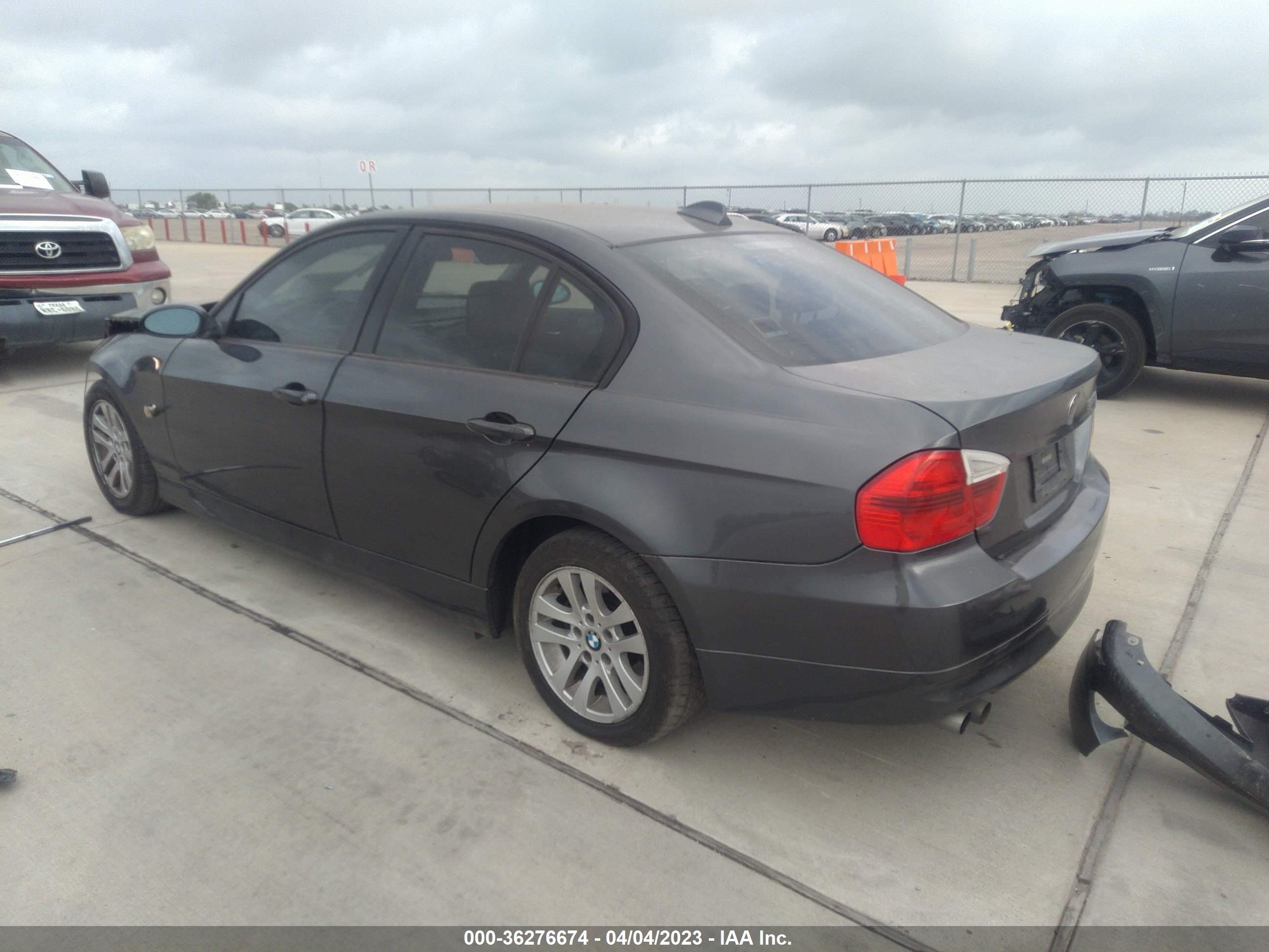 Photo 2 VIN: WBAVB13526PT10290 - BMW 3ER 