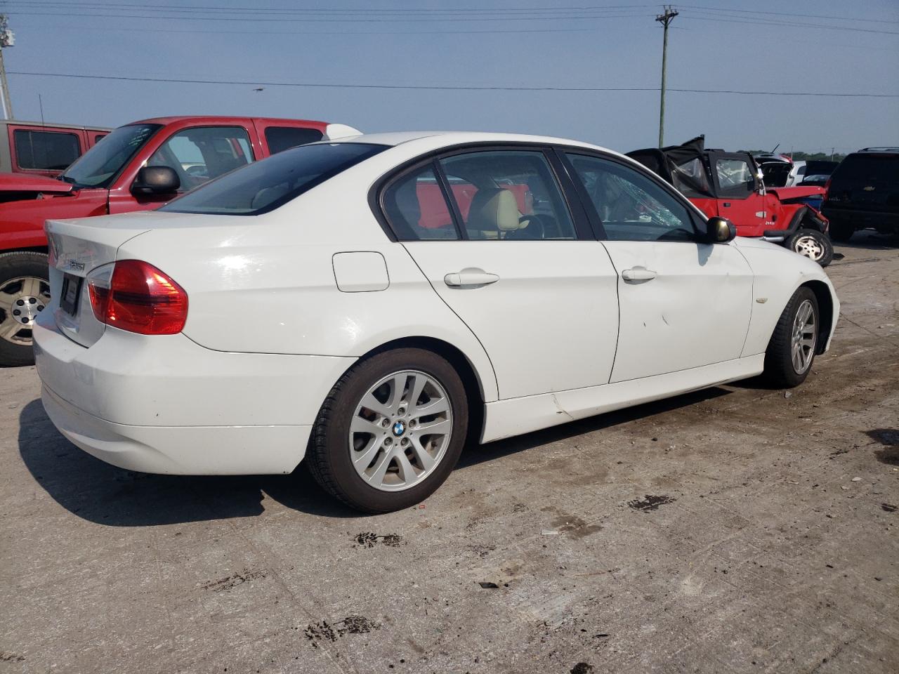 Photo 2 VIN: WBAVB13536KX43162 - BMW 3ER 