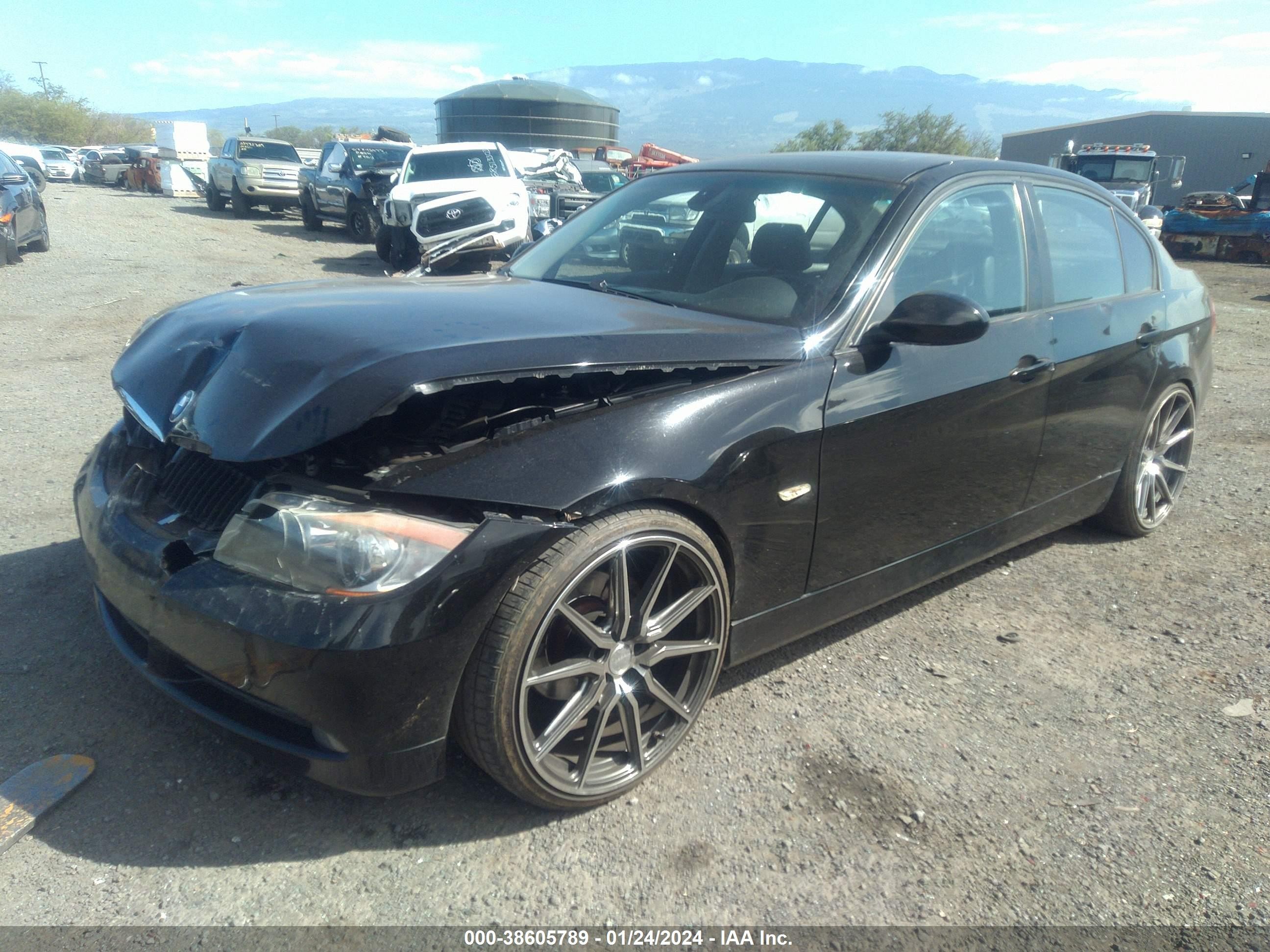 Photo 1 VIN: WBAVB13536KX48264 - BMW 3ER 