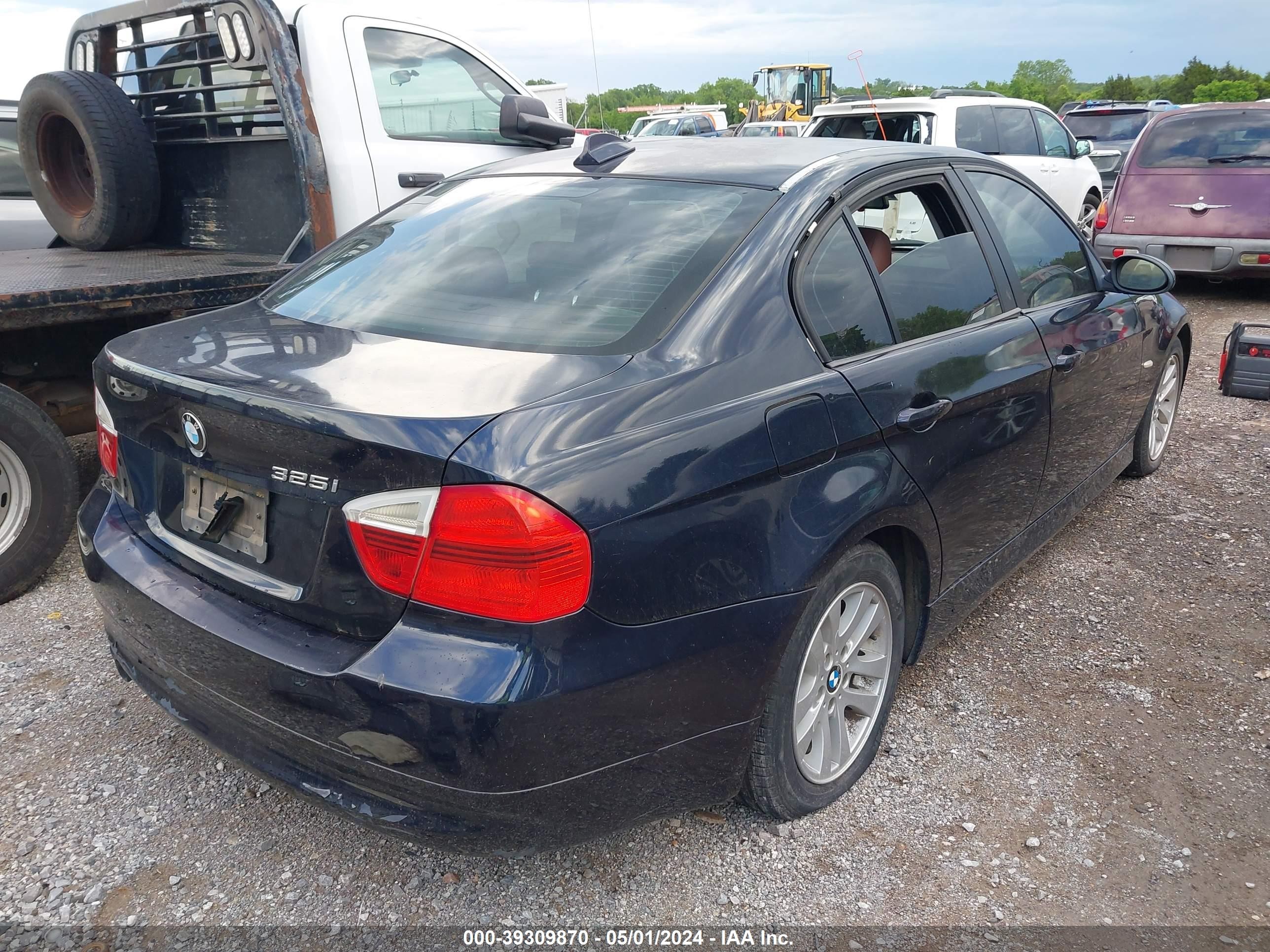 Photo 3 VIN: WBAVB13546KR65676 - BMW 3ER 