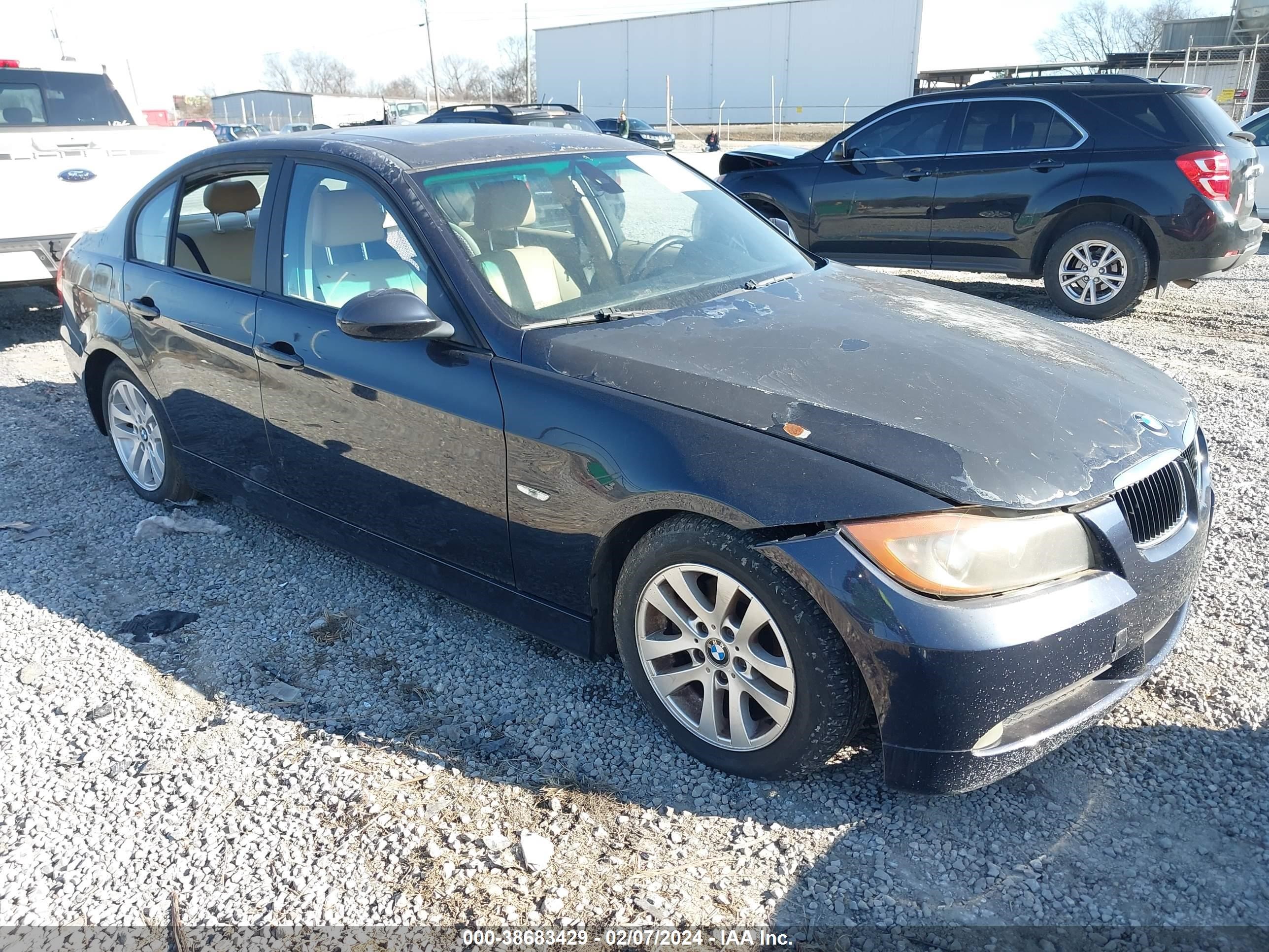 Photo 0 VIN: WBAVB13546KX32946 - BMW 3ER 