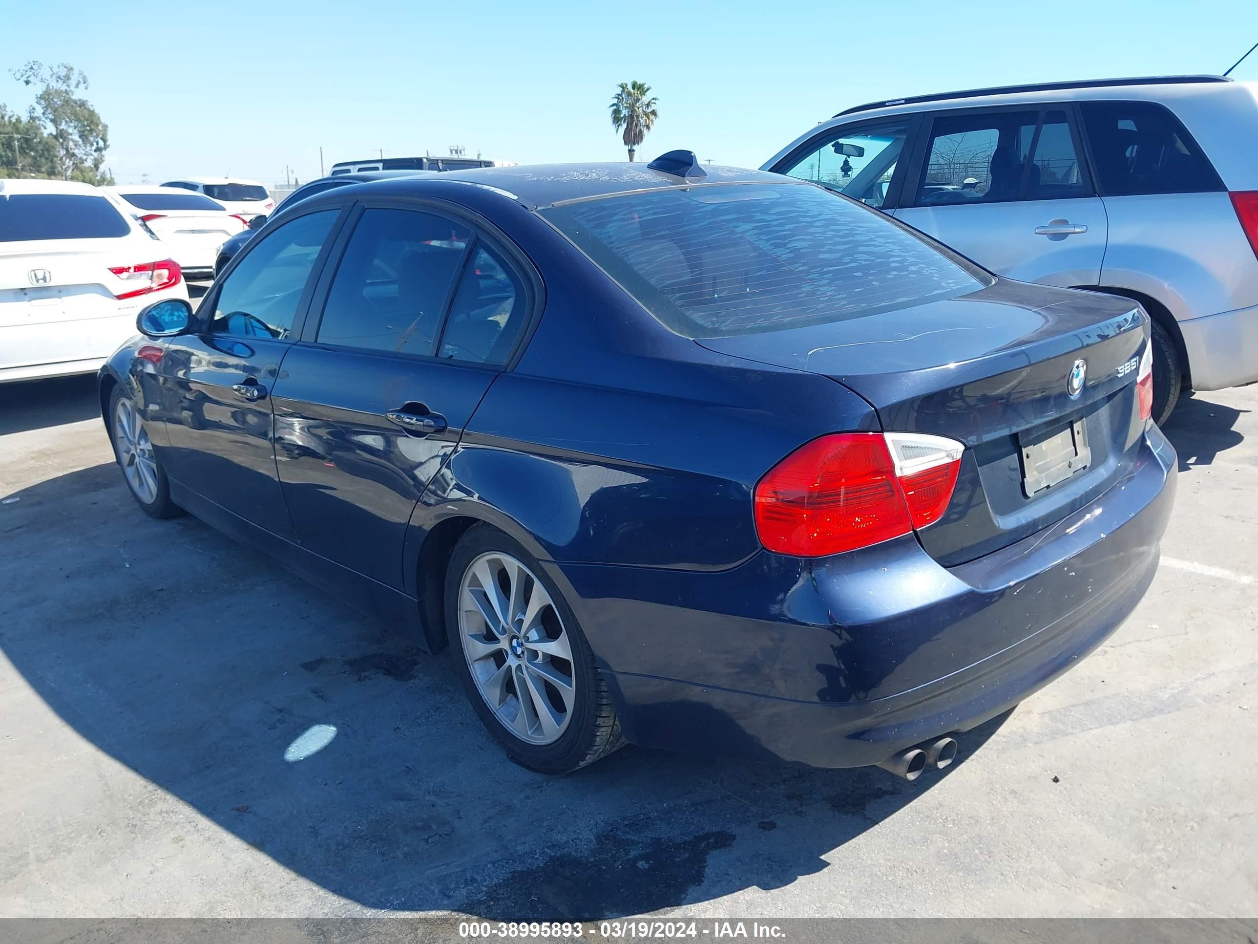 Photo 2 VIN: WBAVB13546KX65638 - BMW 3ER 