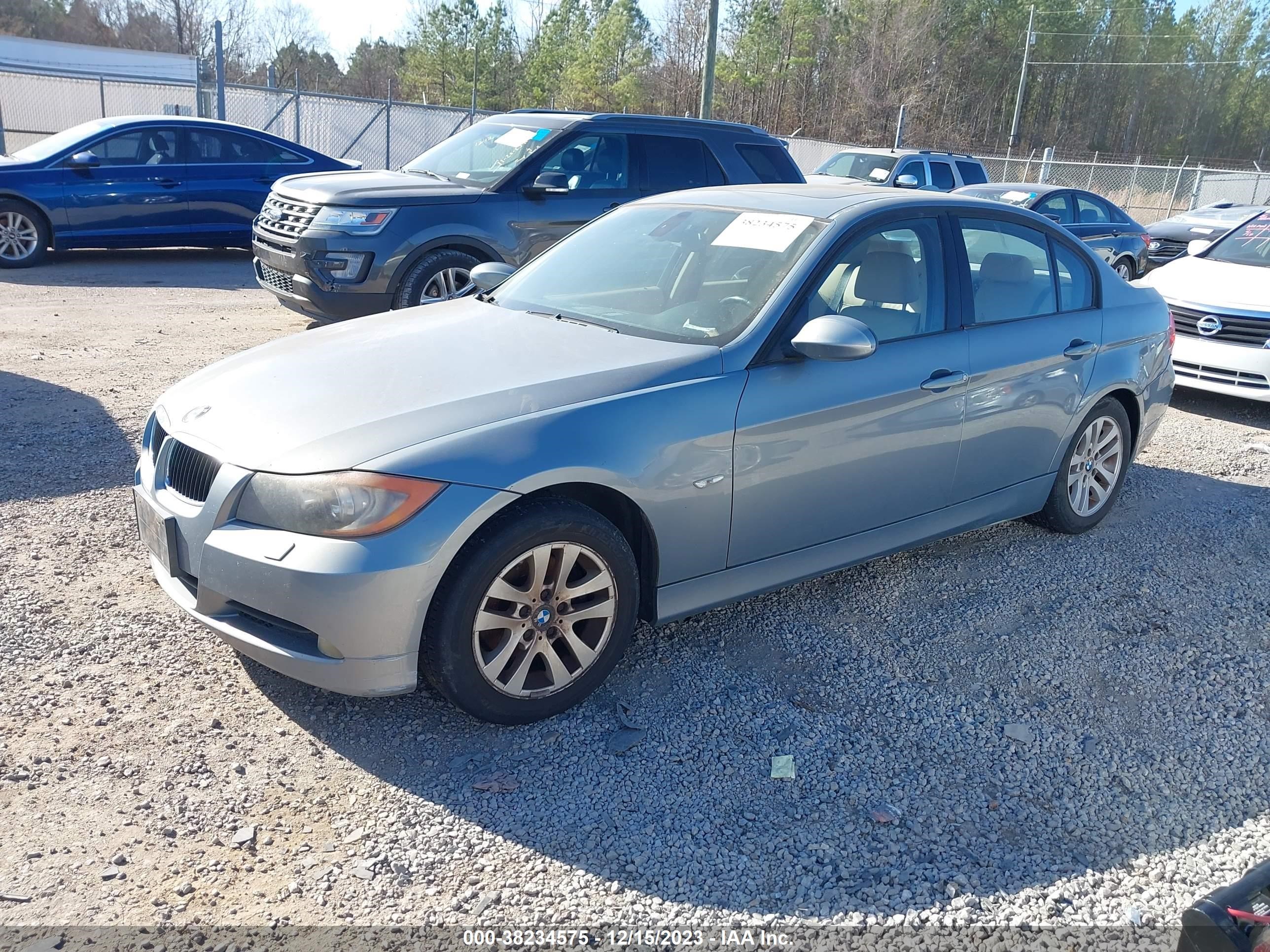 Photo 1 VIN: WBAVB13556KR58669 - BMW 3ER 