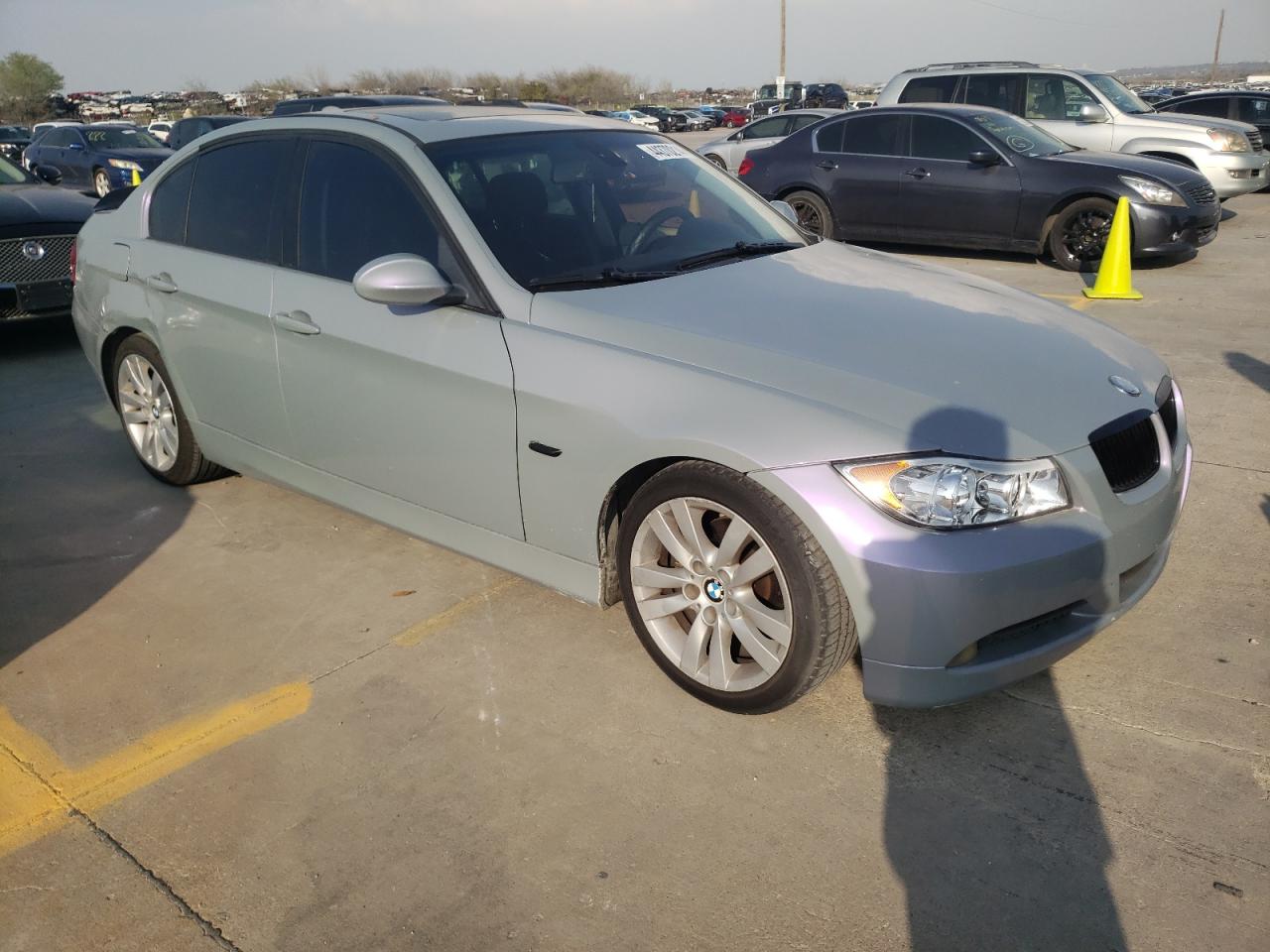 Photo 3 VIN: WBAVB13556KX33989 - BMW 3ER 