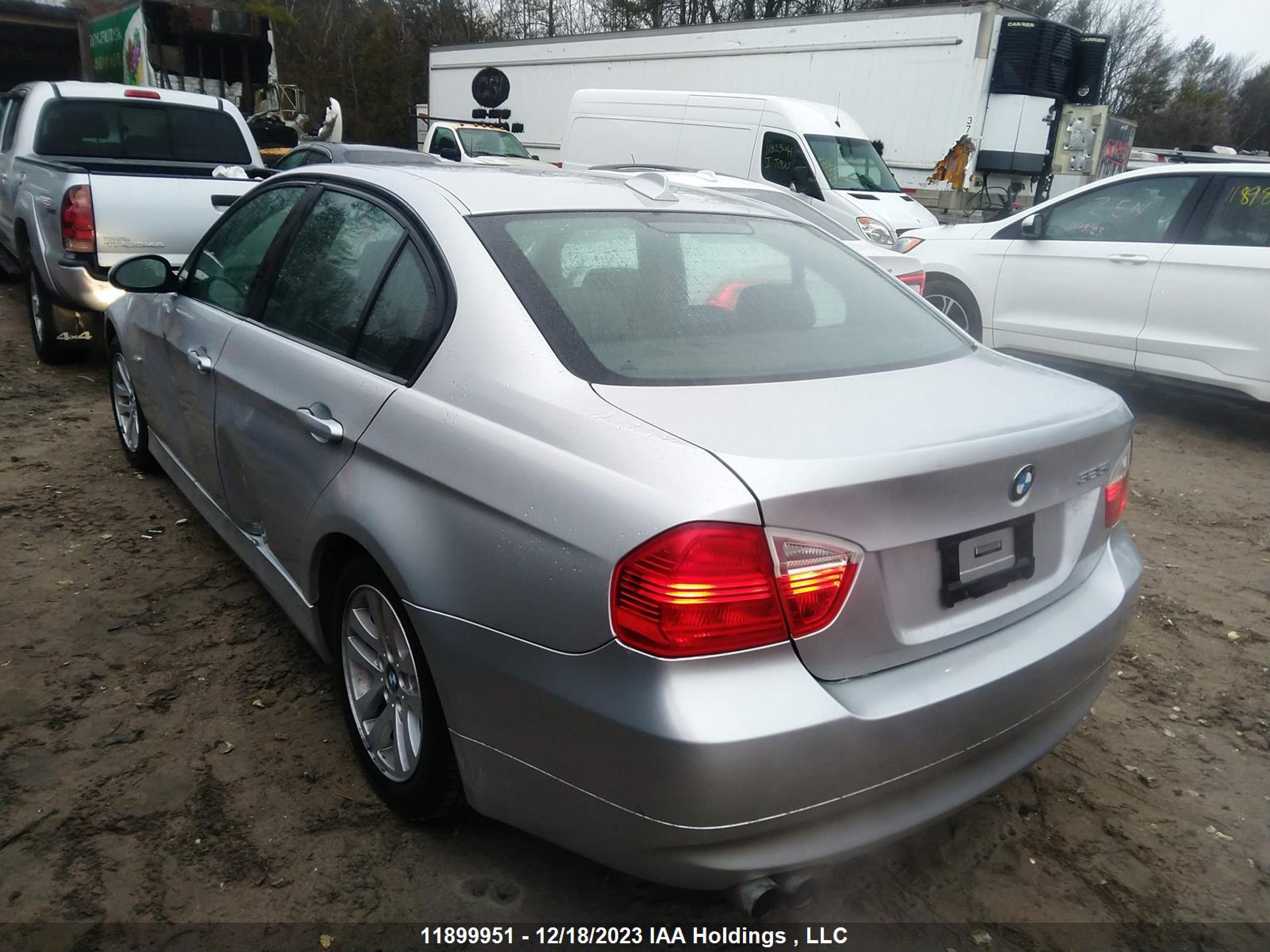 Photo 2 VIN: WBAVB13556KX66622 - BMW 3ER 