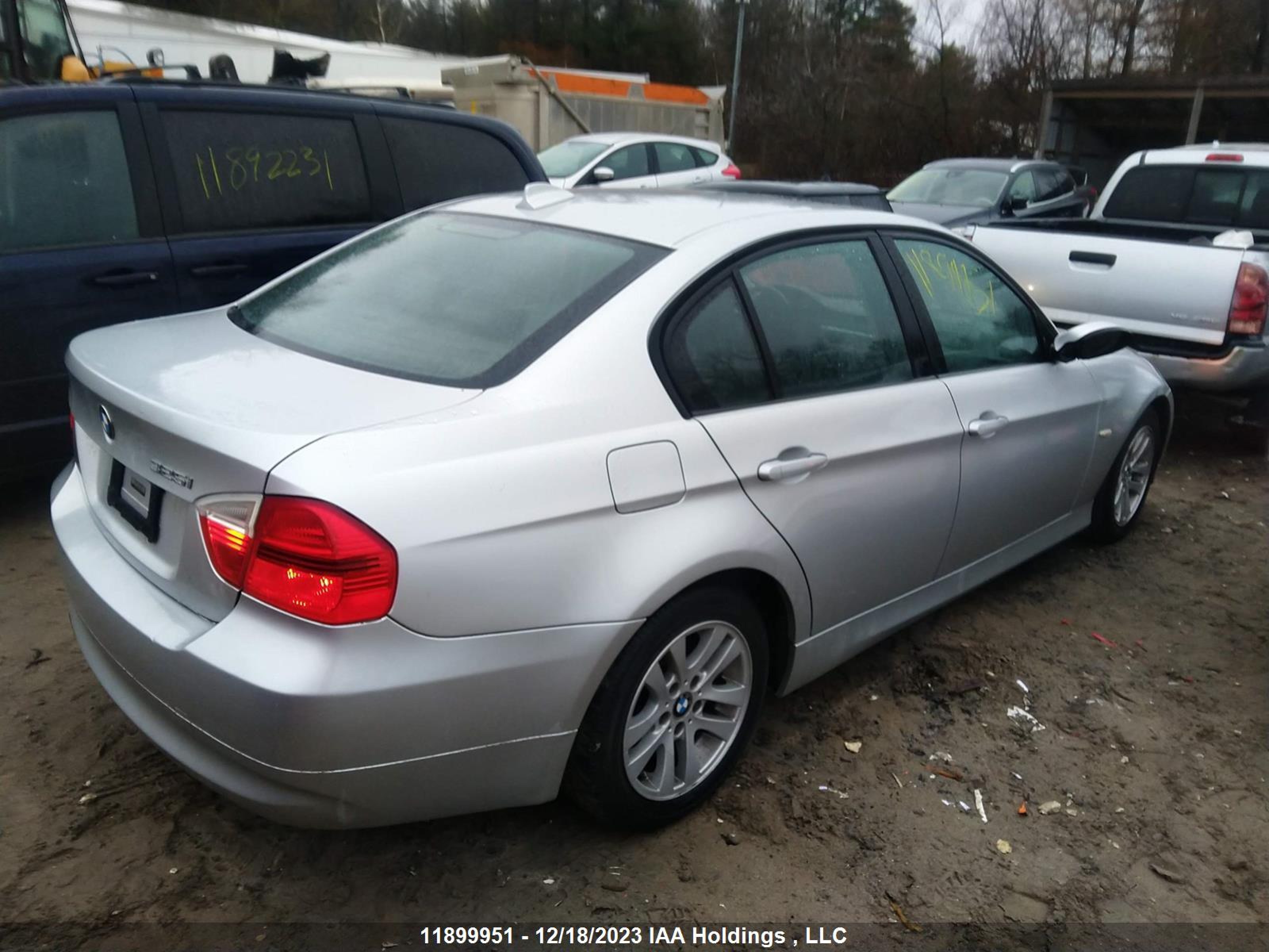 Photo 3 VIN: WBAVB13556KX66622 - BMW 3ER 