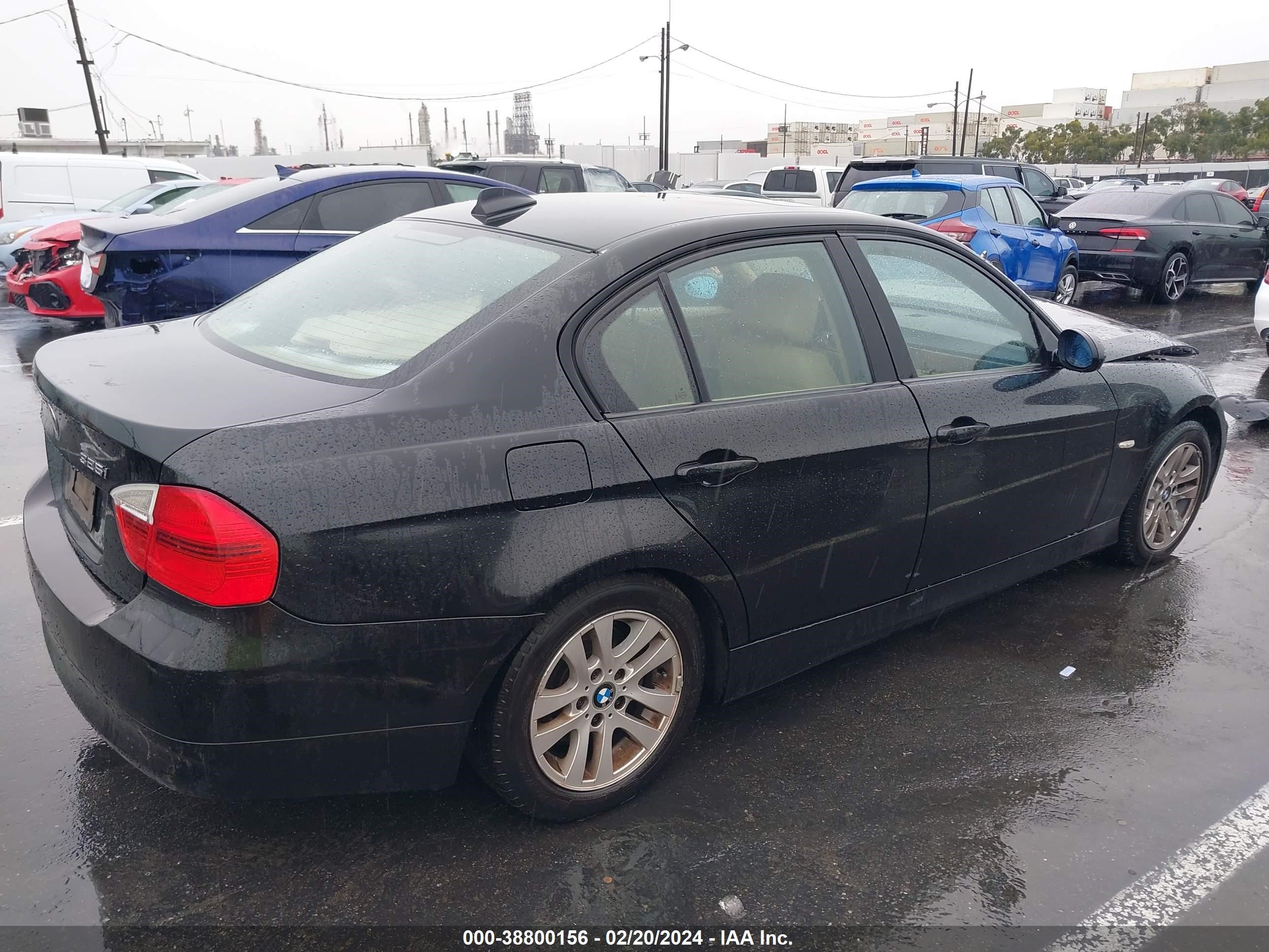 Photo 3 VIN: WBAVB13556PT10171 - BMW 3ER 